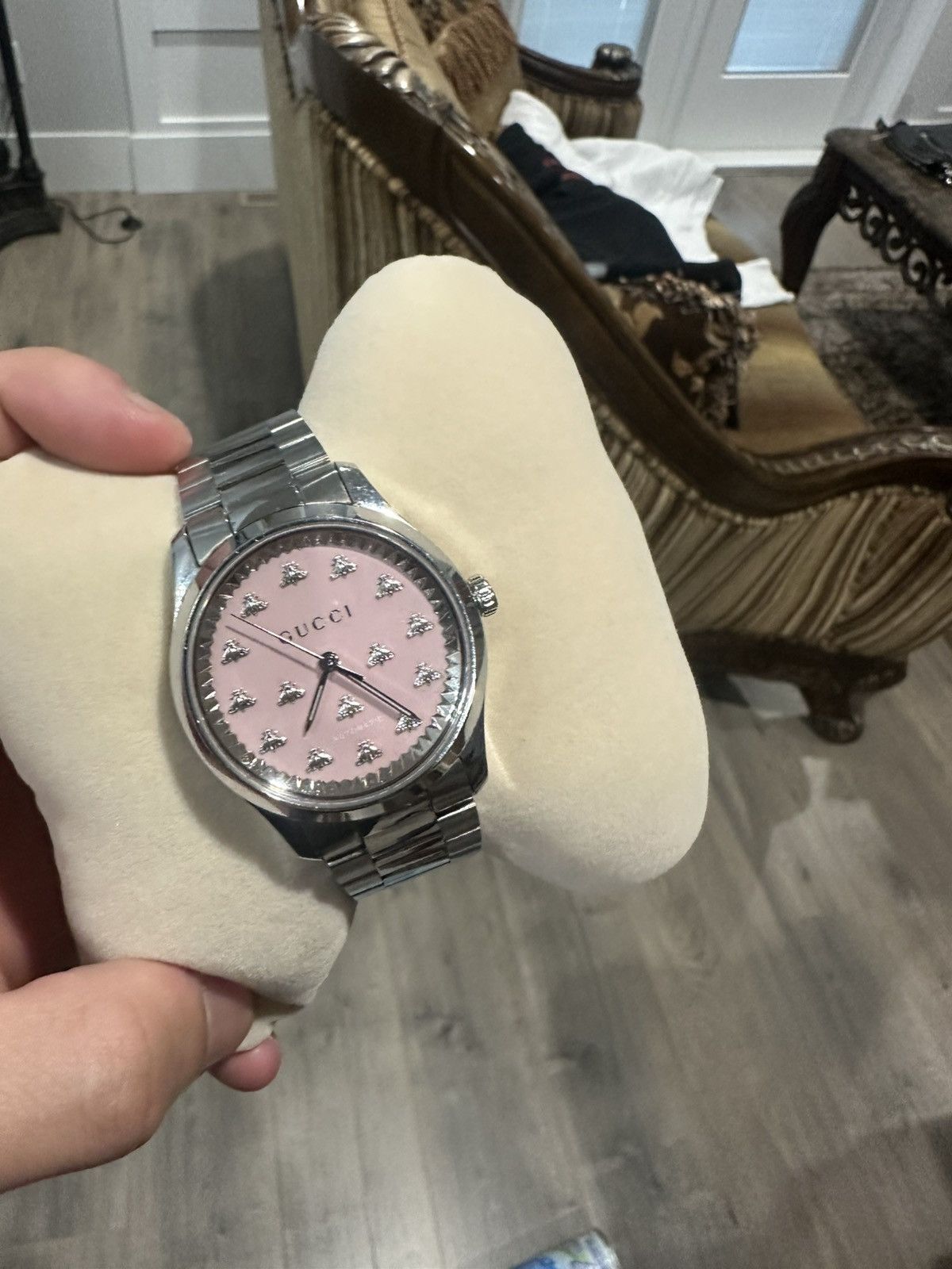 Gucci Gucci bumble bee watch Size ONE SIZE - 4 Thumbnail