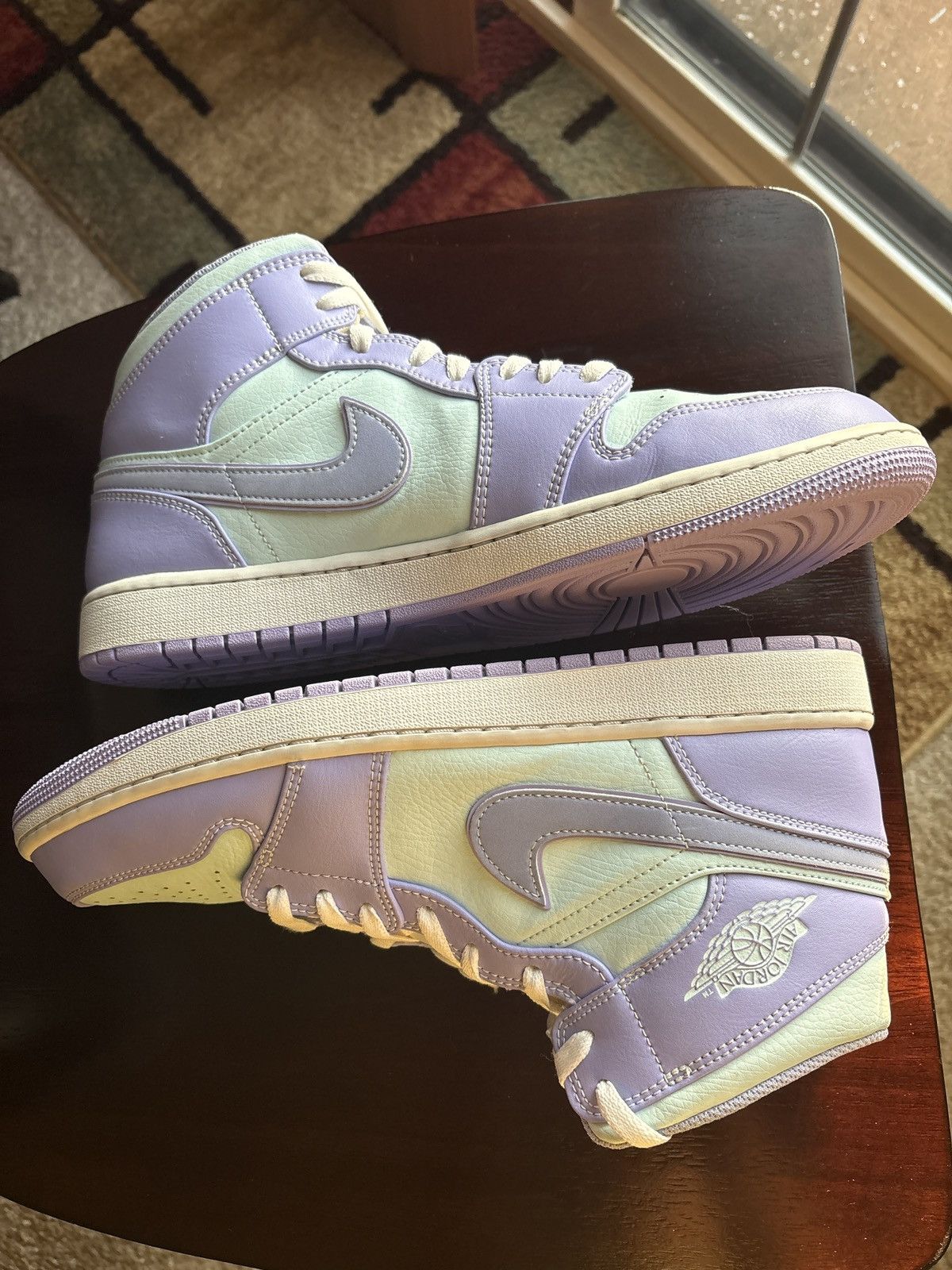 Nike Air Jordan 1 Mid Purple Pulse Size US 13 / EU 46 - 1 Thumbnail