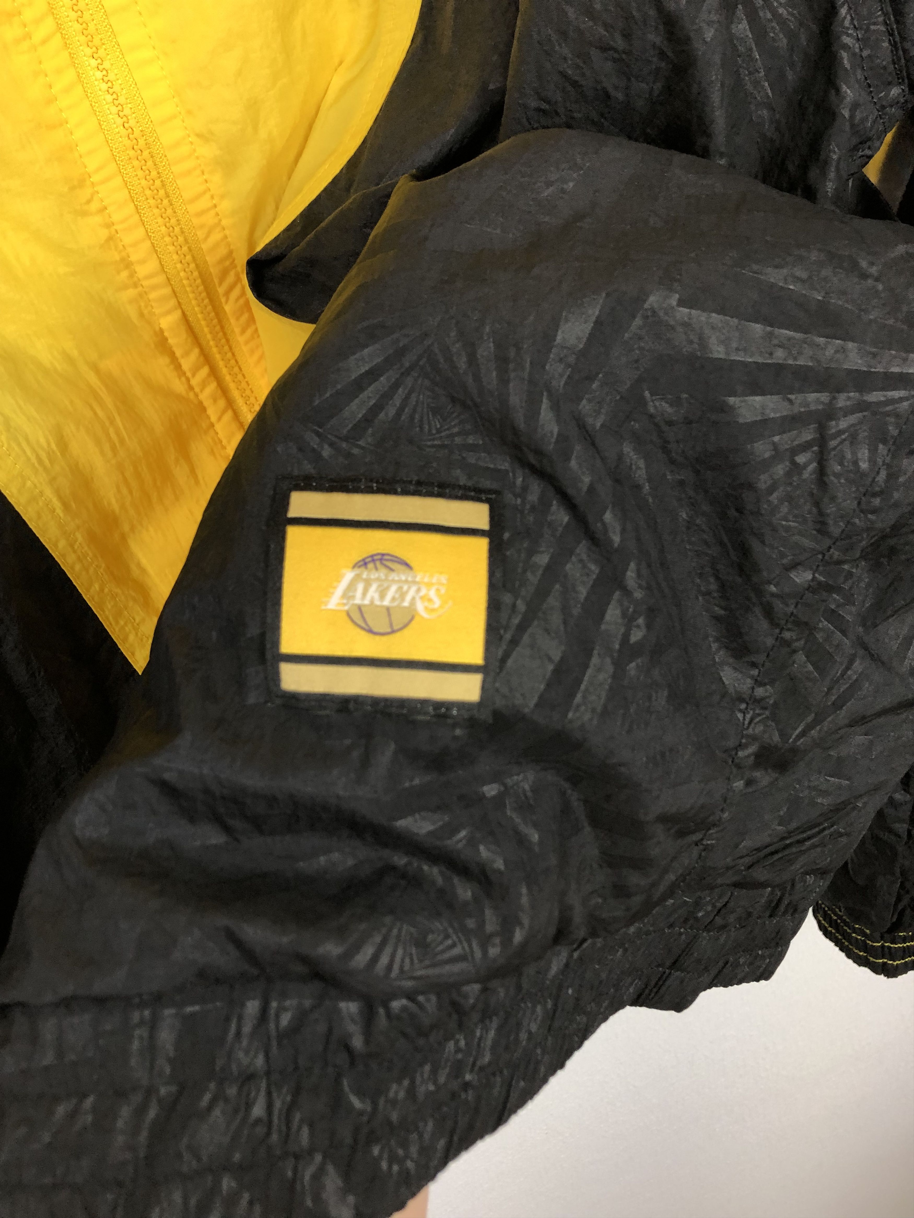 Nike Nike Los Angeles Lakers Windbreaker Jacket Full Zip NBA Size US L / EU 52-54 / 3 - 5 Thumbnail