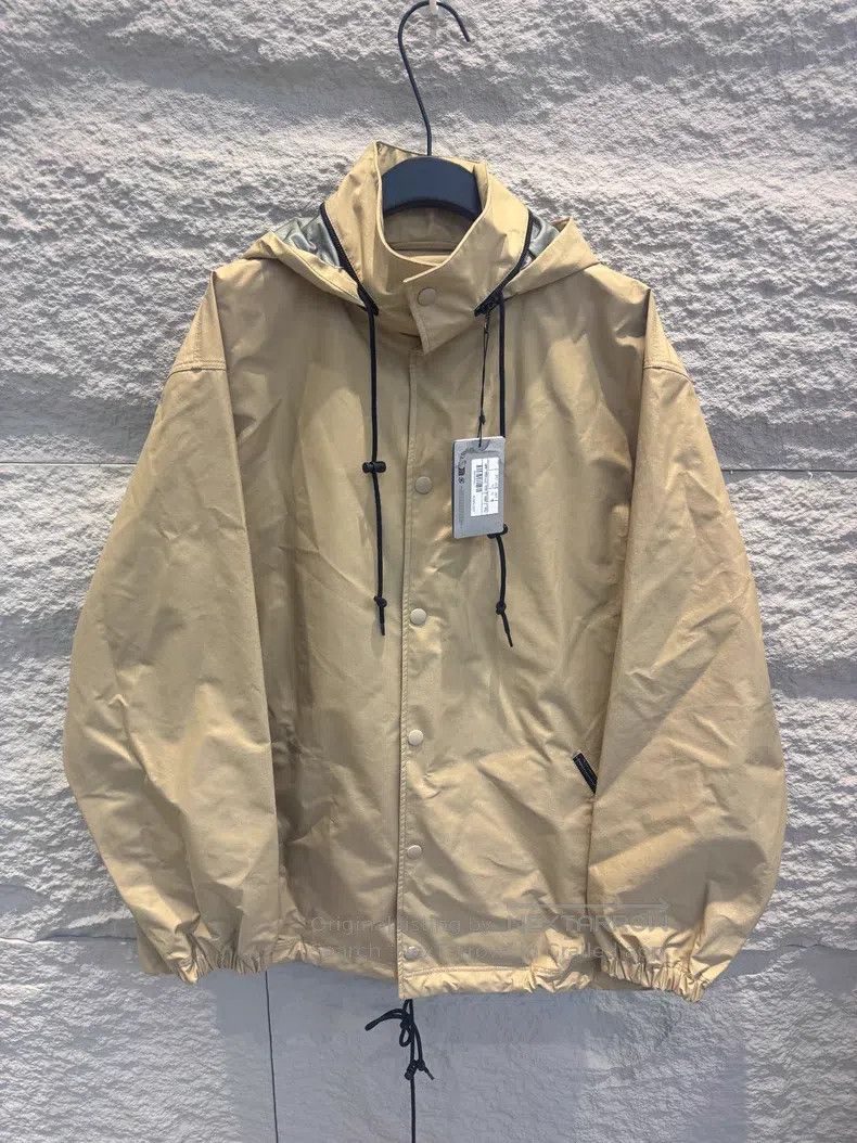 Balenciaga Balenciaga Hooded Logo lettering print long sleeve jacket Size XXS / US 00 / IT 34 - 1 Thumbnail