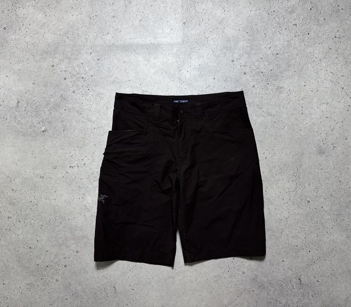 Arc'teryx Arc’teryx Men’s Nylon Cargo Outdoor Shorts Size M Size US 32 / EU 48 - 1 Thumbnail