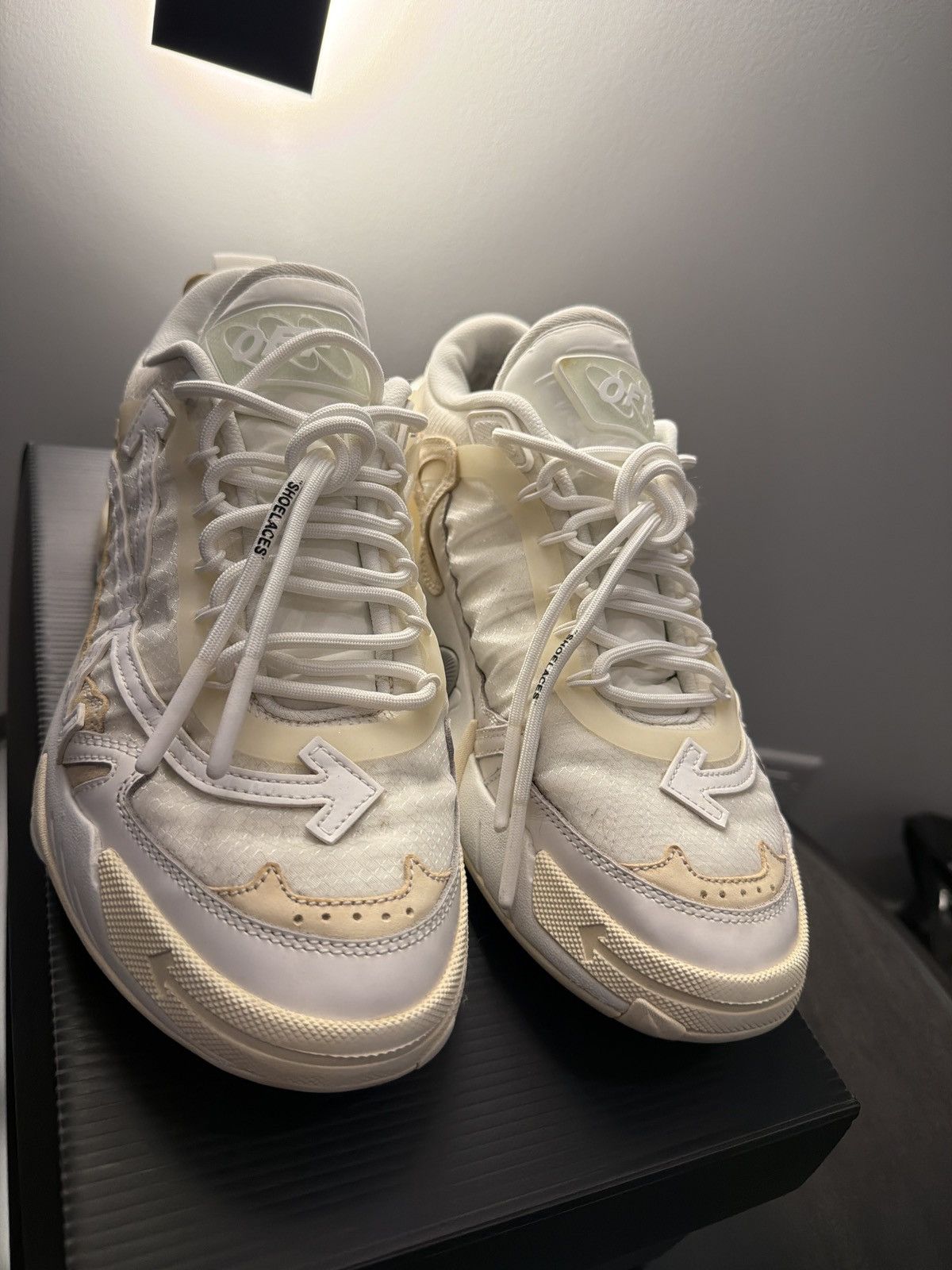 Off-White Off-White ODSY-1000 Cream Arrow – 43/ Size 10Great Condition Size US 10 / EU 43 - 2 Thumbnail