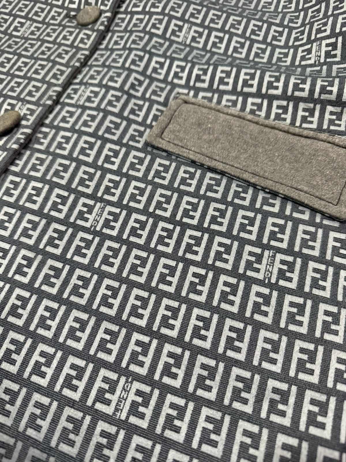 Fendi Fendi Monogram Button Jacket Size M / US 6-8 / IT 42-44 - 4 Thumbnail