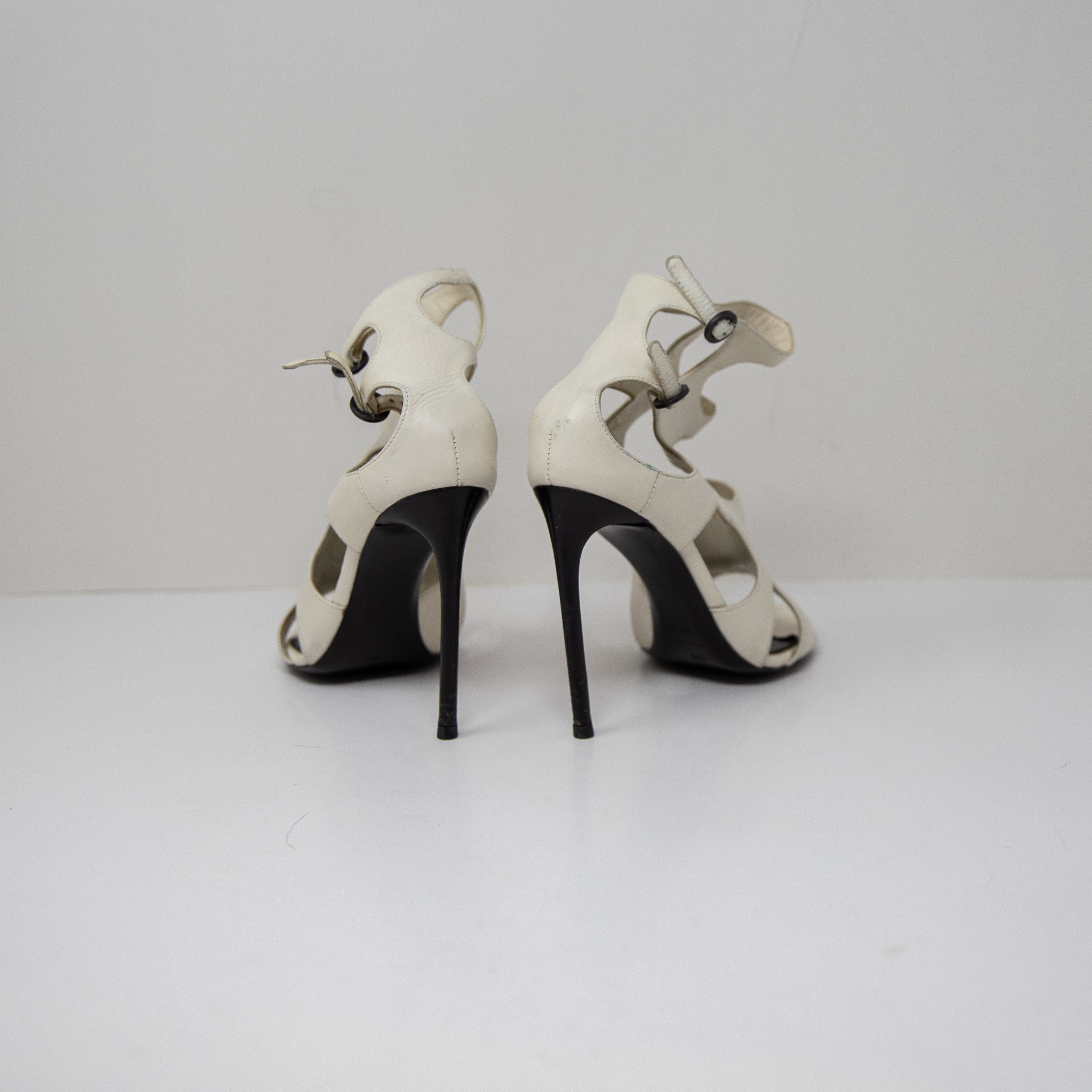 Tom Ford Tom Ford Genuine Leather Cut out Open Toe Size US 6.5 / IT 36.5 - 3 Thumbnail