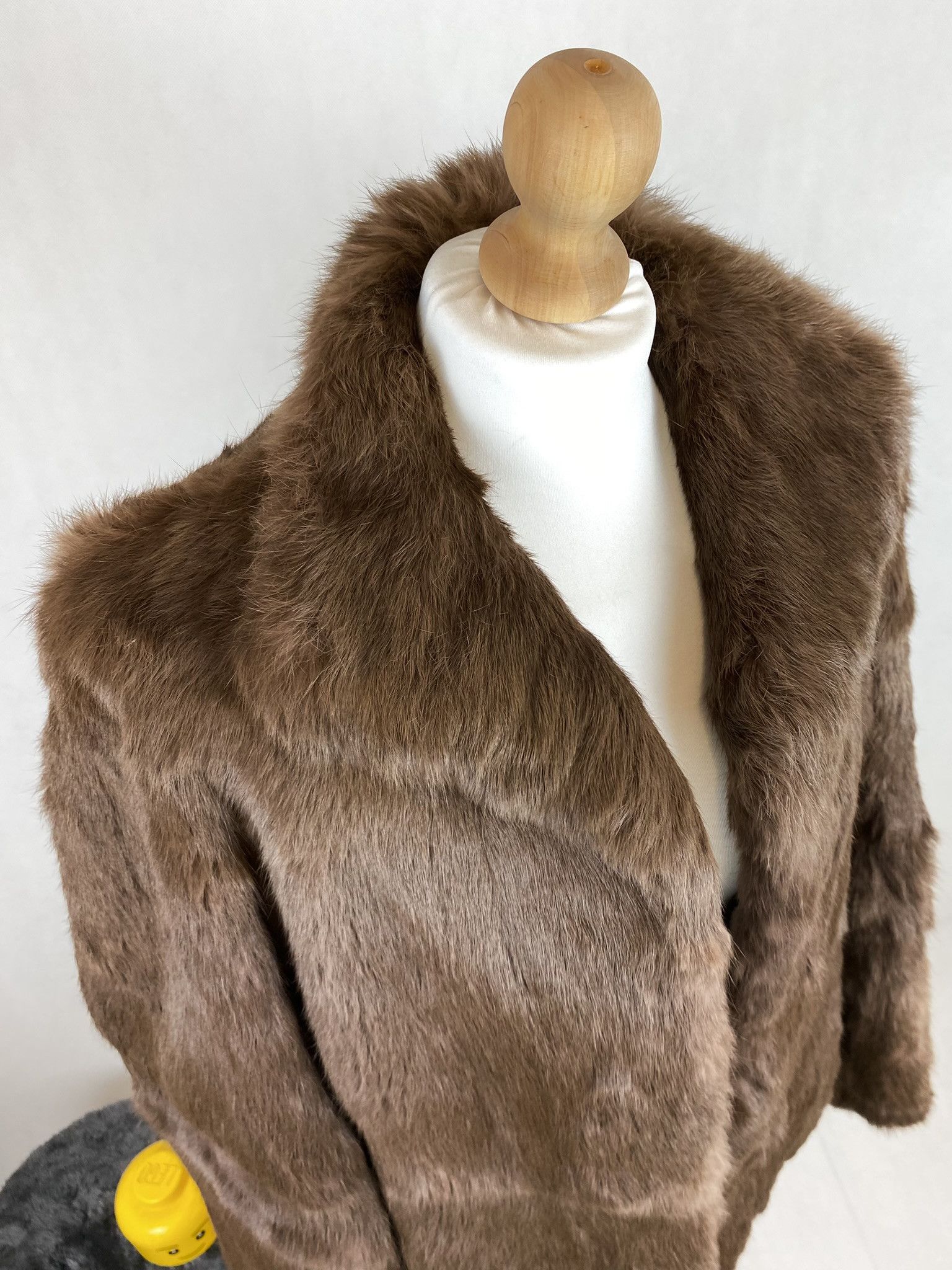 Designer × Vintage fur perfect for winter great quality avant garde style Size L / US 10 / IT 46 - 5 Thumbnail