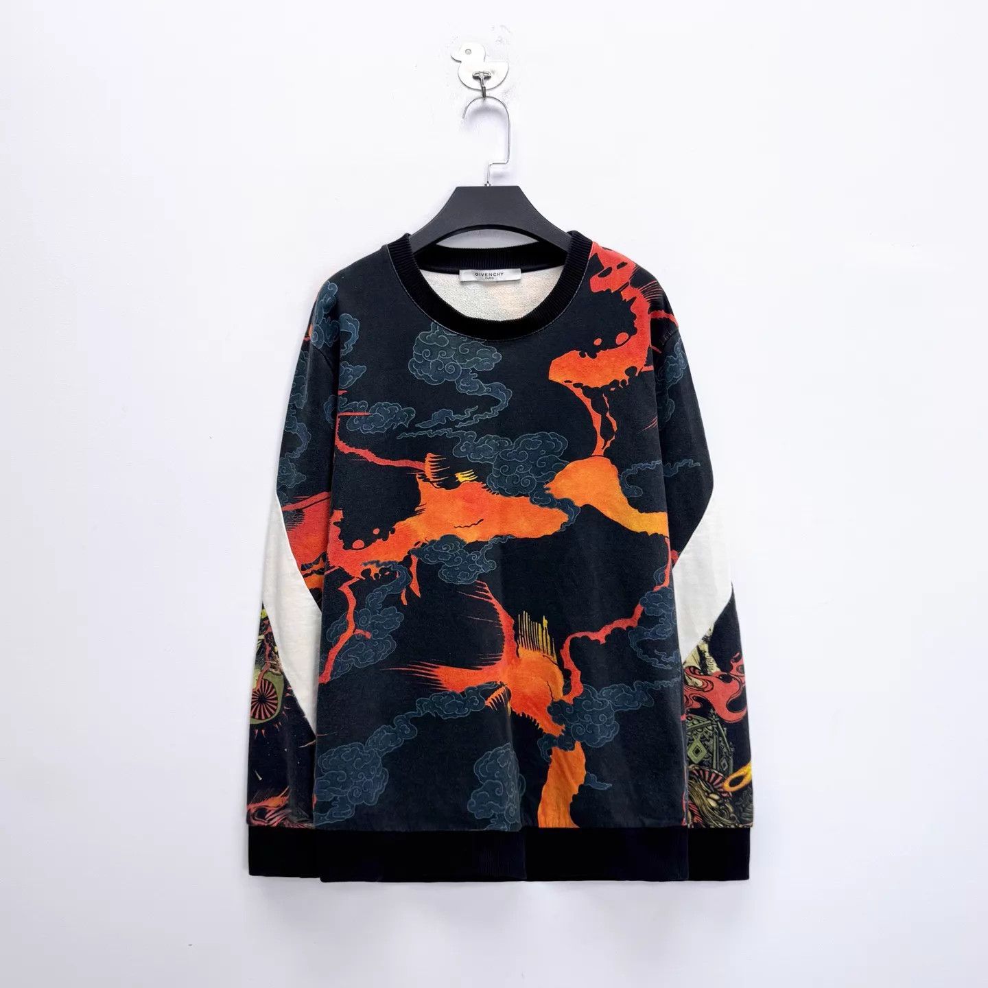 Givenchy Givenchy Runway Fire Cloud Totem Logo Sweatshirt S Unisex Size US S / EU 44-46 / 1 - 1 Thumbnail