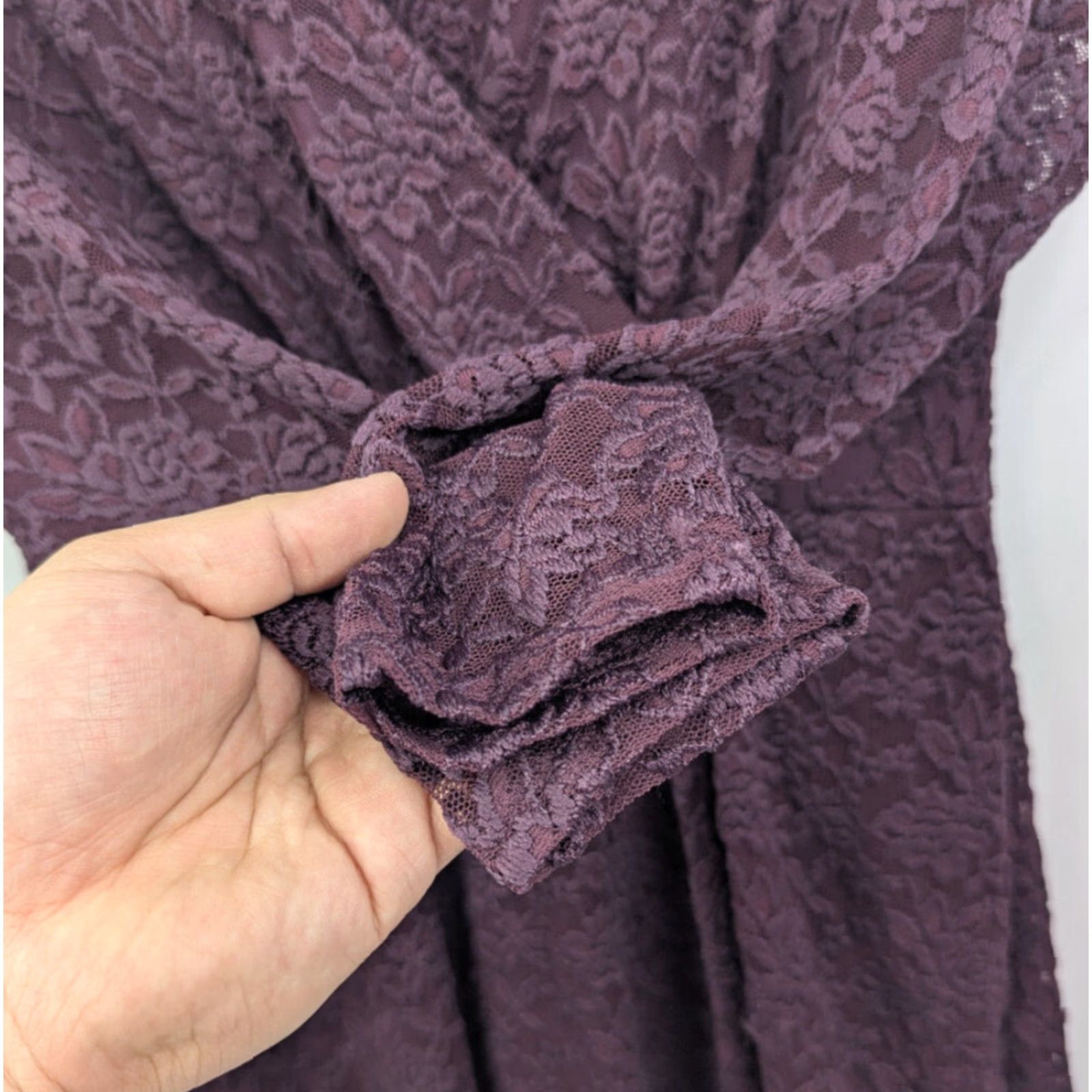 Abercrombie & Fitch Abercrombie & Fitch Purple Lace Dress Women Size Medium Long Sleeve V-Neck Wrap Dress A-Line Mini Casual Party/Cocktail Womens Size M / US 6-8 / IT 42-44 - 2 Thumbnail