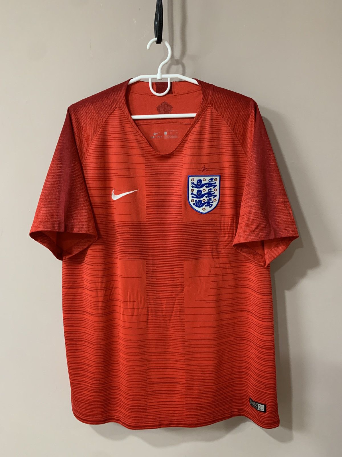 Nike England 2018 Away Football Shirt Nike Soccer Jersey Size XL Size US XL / EU 56 / 4 - 1 Thumbnail