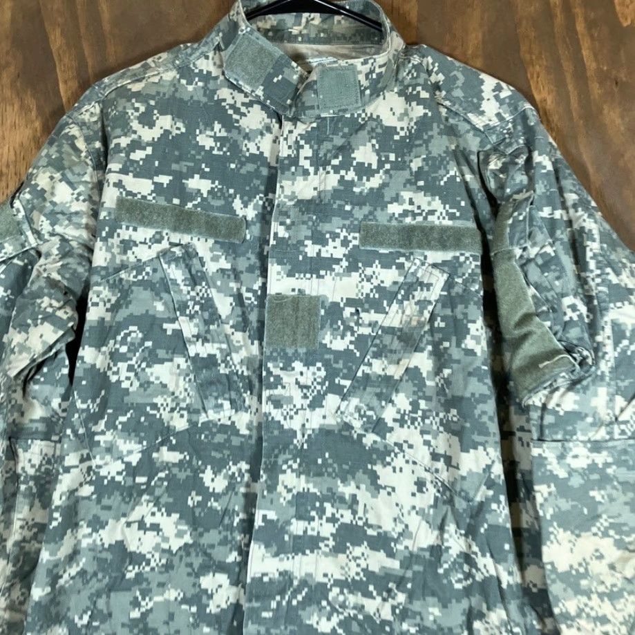 Vintage VINTAGE Army Combat Mens Coat ACU Green Camouflage Uniform Digicam Medium Regular Size US M / EU 48-50 / 2 - 2 Thumbnail