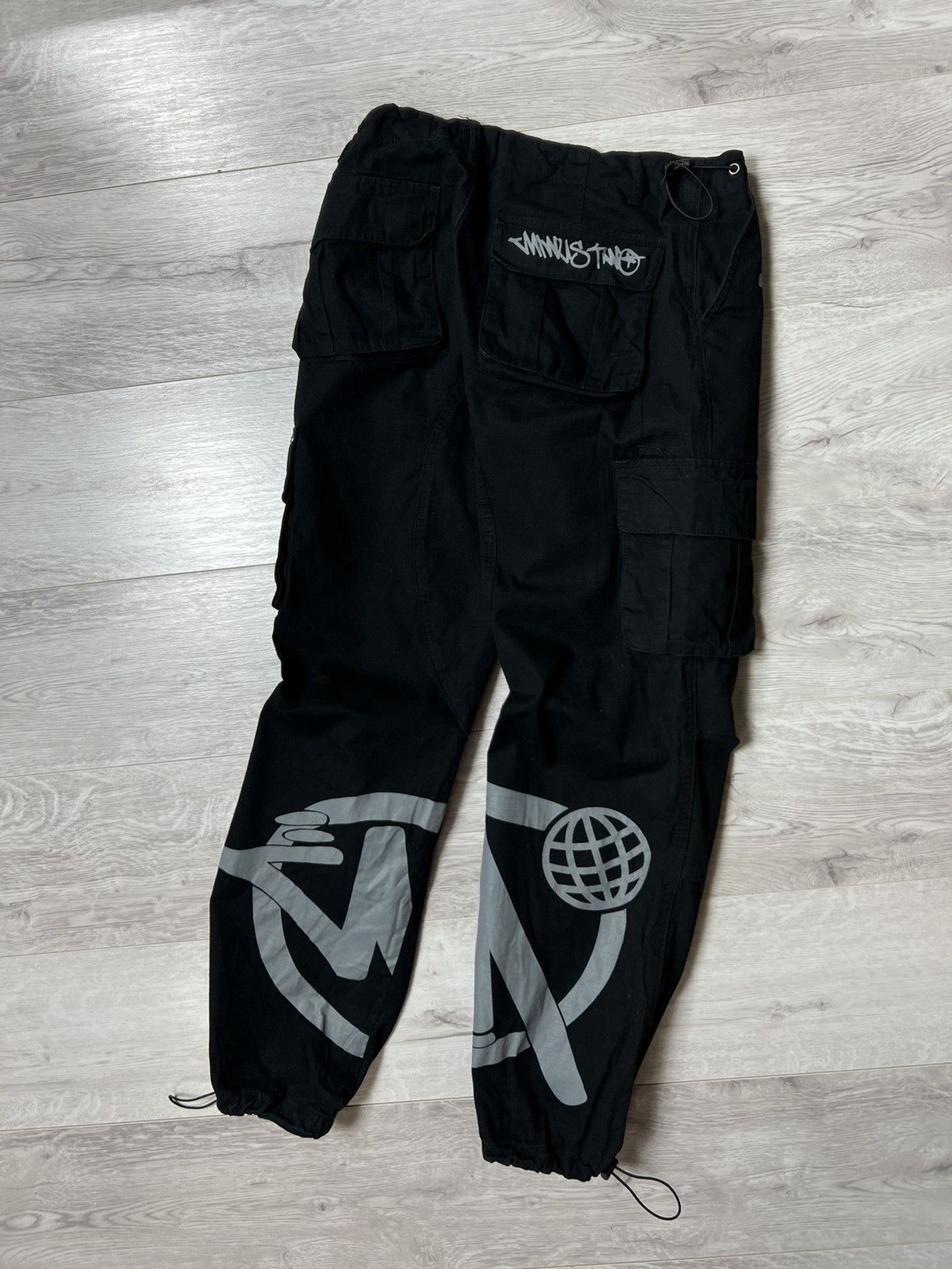 Other Rare Minus Two Cargo Parachute Pants Big Logo Size S Size US 31 - 16 Thumbnail