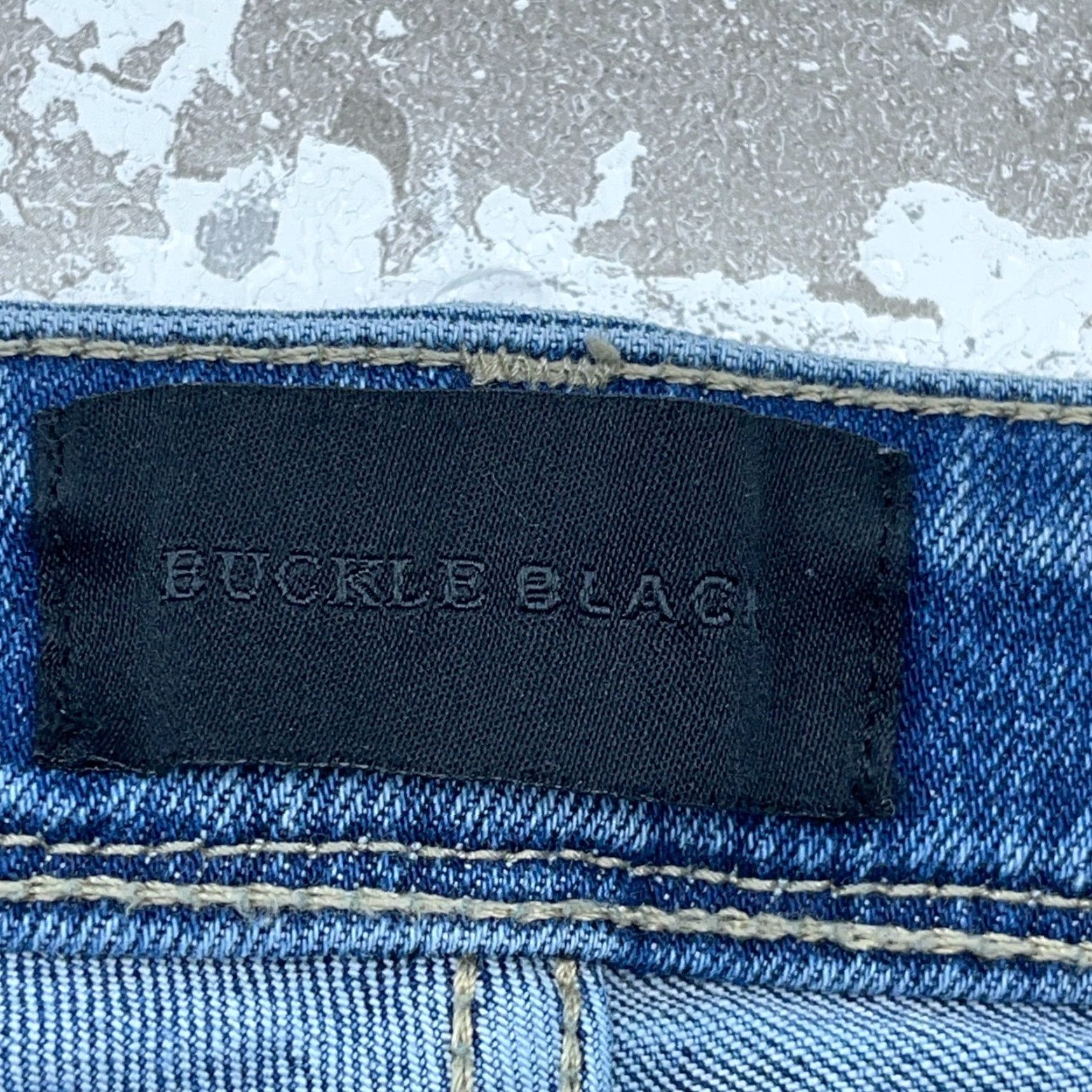 Buckle Black Buckle Black Shorts Women 27 Cut Off Jean Jorts Frayed Faded Stretch Ladies Blue Denim 3 in Inseam 5-Pocket Design Size 27" / US 4 / IT 40 - 5 Thumbnail