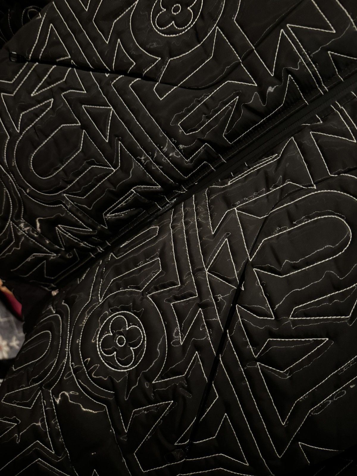 Louis Vuitton Louis Vuitton Black & White Snow 1 Capsule Puffer Jacket Size US L / EU 52-54 / 3 - 5 Thumbnail
