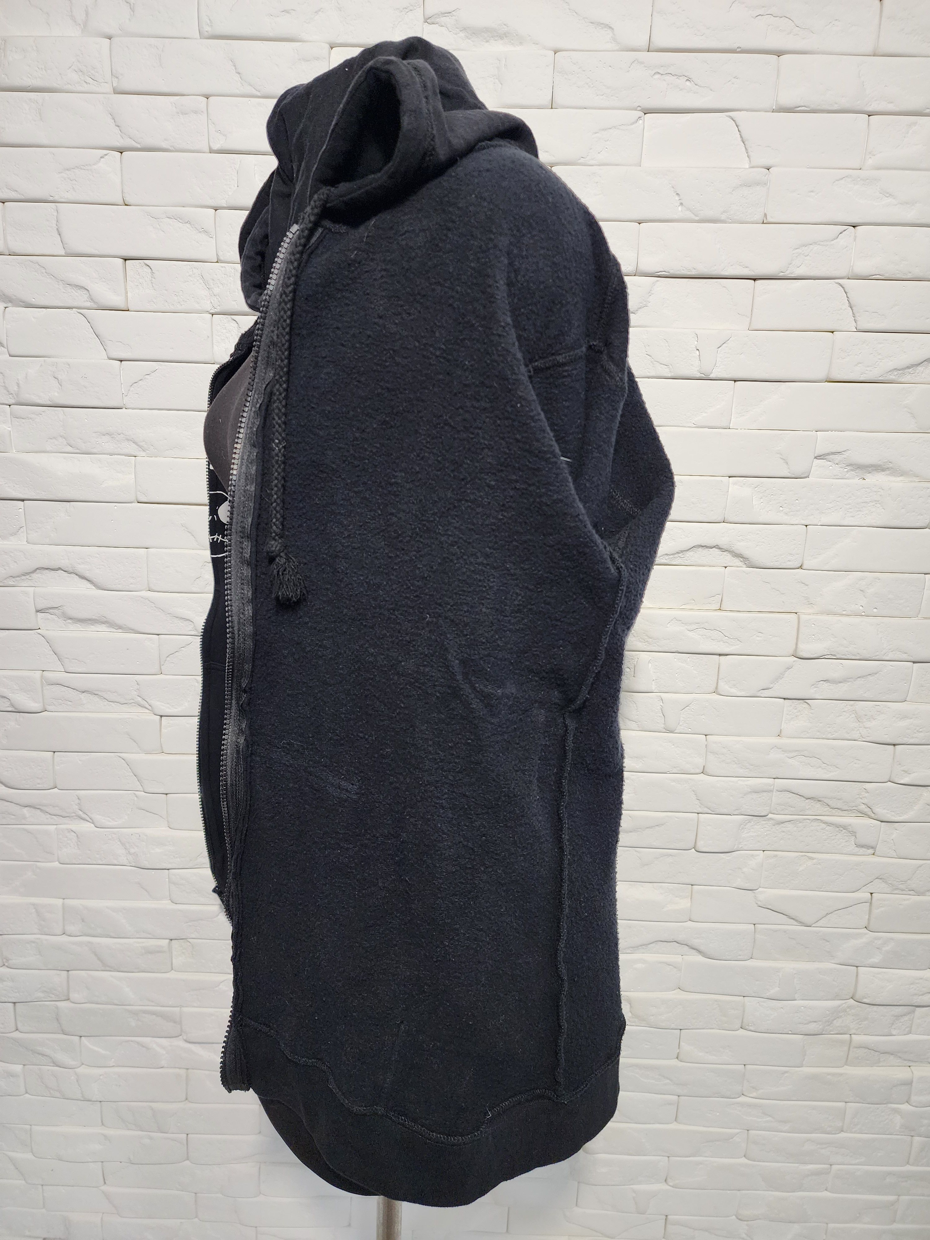 Uniqlo Black warm and comfortable men's hooded jacket. Size US L / EU 52-54 / 3 - 10 Thumbnail
