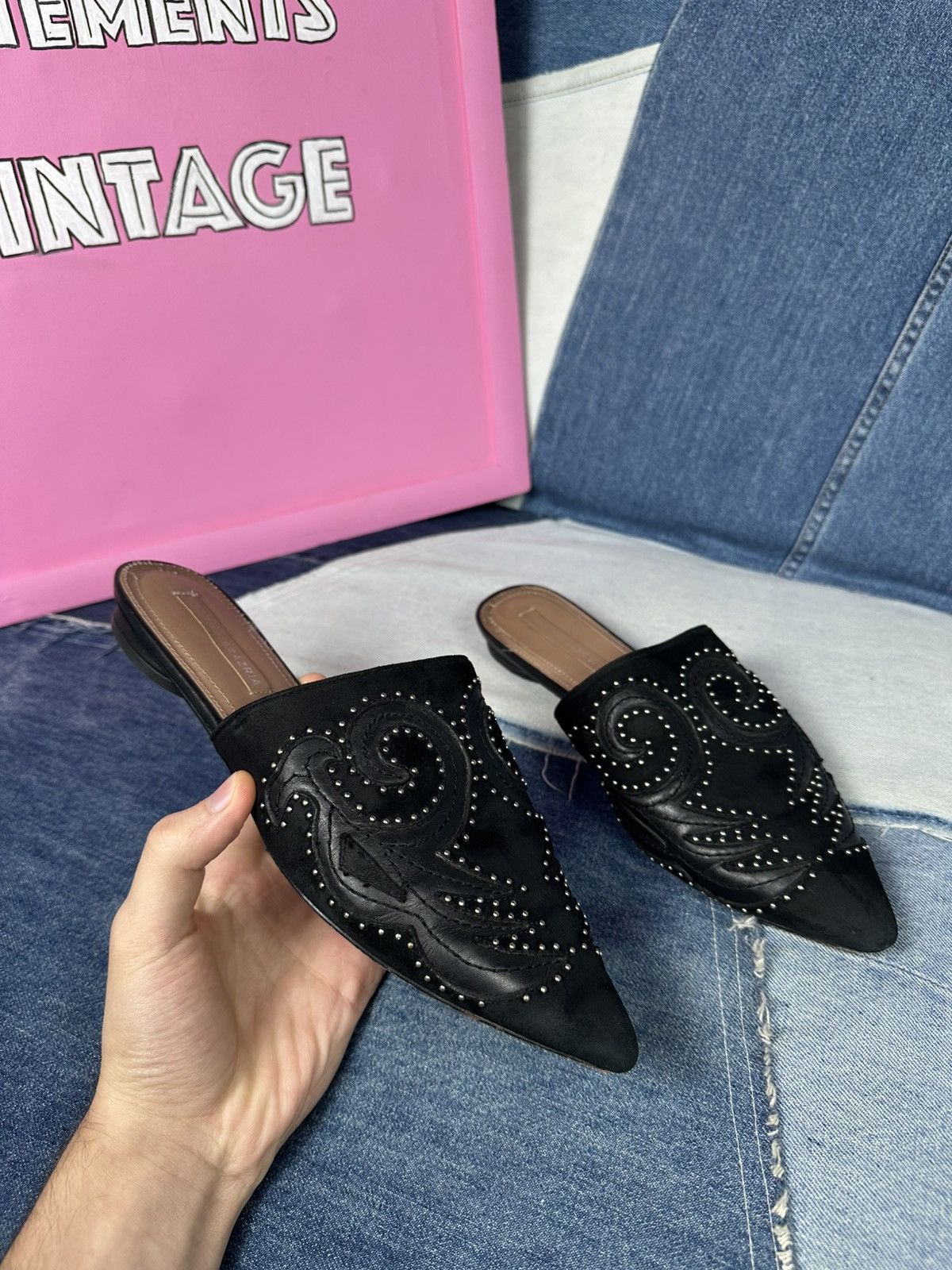 Bcbgmaxazria BCBGMAXAZRIA Nola Mules Suede Leather Black Flat Size US 8.5 / IT 38.5 - 7 Thumbnail