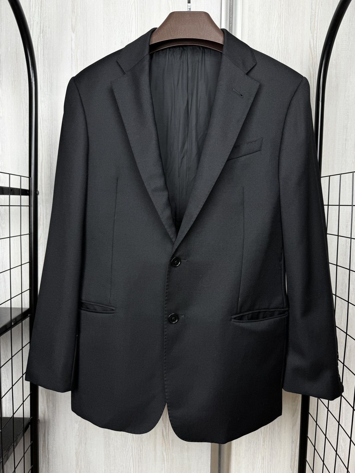 Armani Collezioni Armani Collezioni Giorgio black structural wool blazer Size 40R - 2 Thumbnail