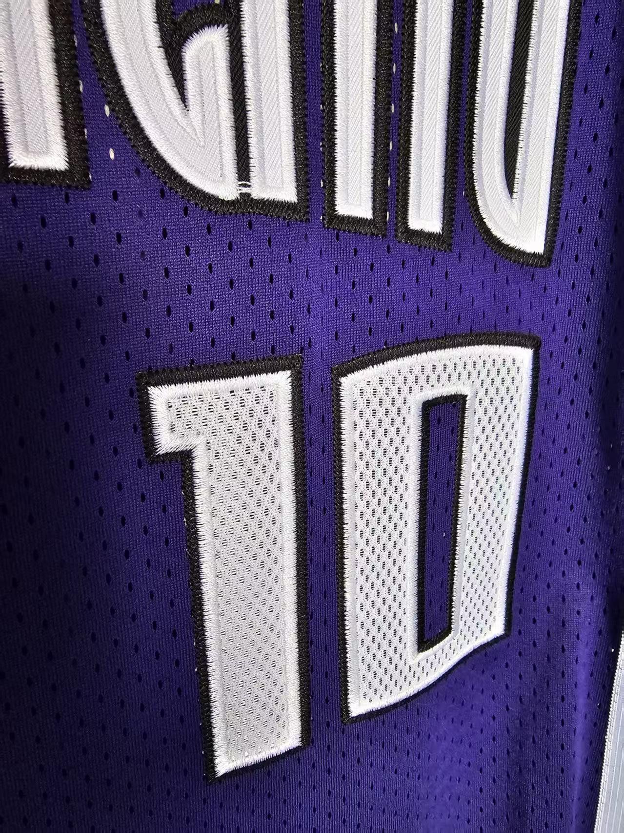 NBA Sacramento Kings #10 Mike Bibby Jersey Double Stitched Size US M / EU 48-50 / 2 - 4 Thumbnail
