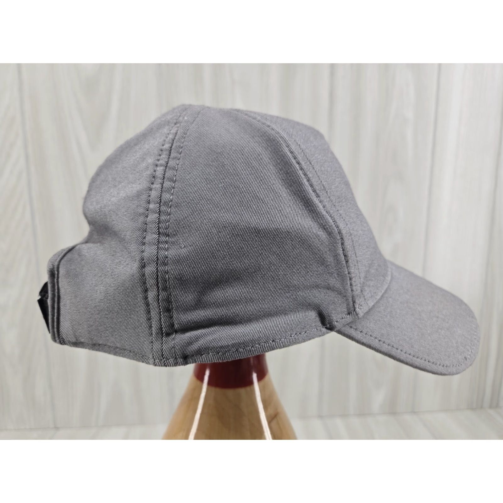 Lululemon Lululemon Hat Cap Strap Back Gray Run Gym Lightweight Size ONE SIZE - 6 Thumbnail