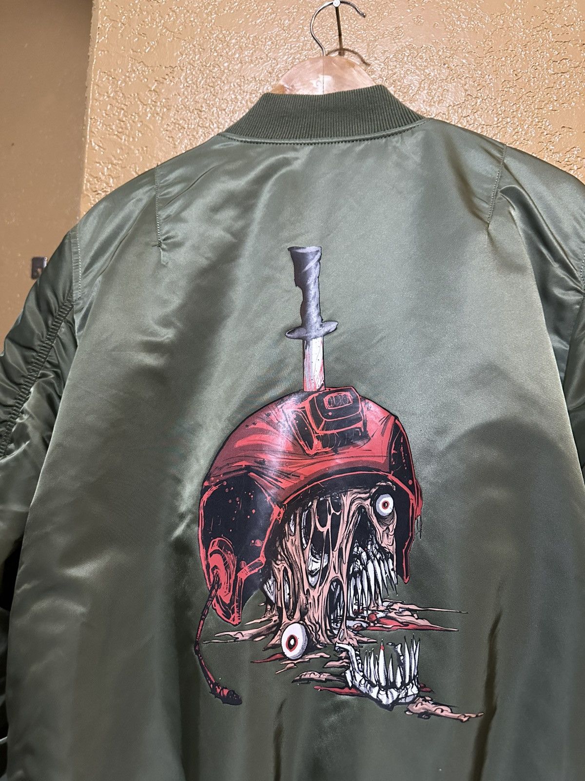 Alpha Industries RARE Alpha Industries Pierced Skull MA-1 Bomber Jacket GRAIL Size US L / EU 52-54 / 3 - 2 Thumbnail