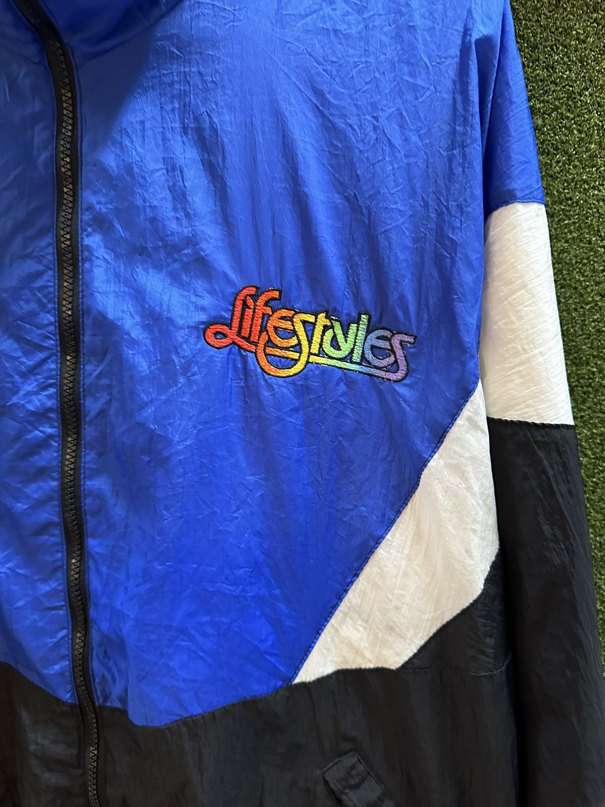 Vintage Vintage Lifestyles Zip-up Light Jacket Size XL Size US XL / EU 56 / 4 - 4 Thumbnail