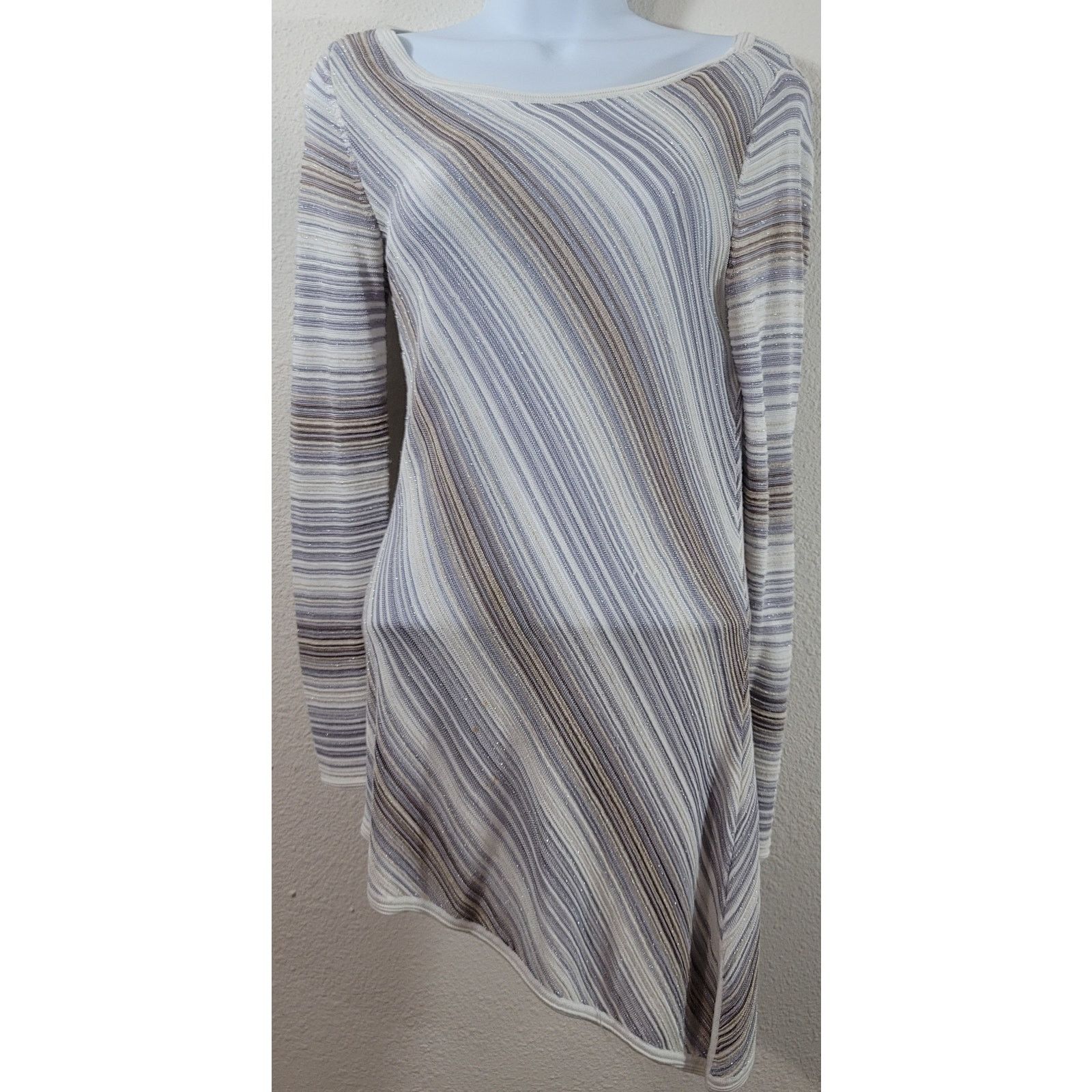 Other White House Black Market Gray Metallic Asymmetrica Hem Top S Size S / US 4 / IT 40 - 1 Thumbnail