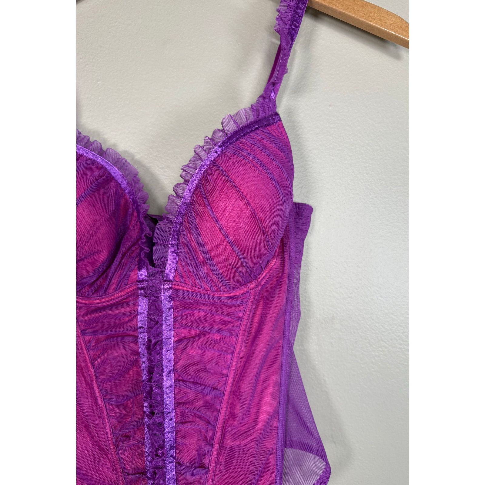 Victoria's Secret NWT Y2K Victoria’s Secret Purple Corset Bustier 36C Size ONE SIZE - 9 Thumbnail