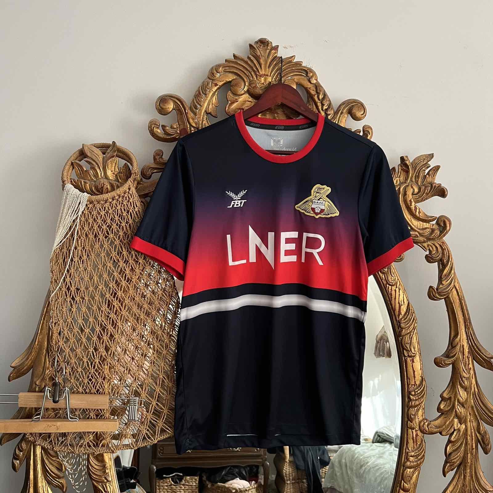 Other MEN'S FBT FC DONCASTER ROVERS 2018/2019 AWAY SOCCER JERSEY Size US S / EU 44-46 / 1 - 1 Thumbnail