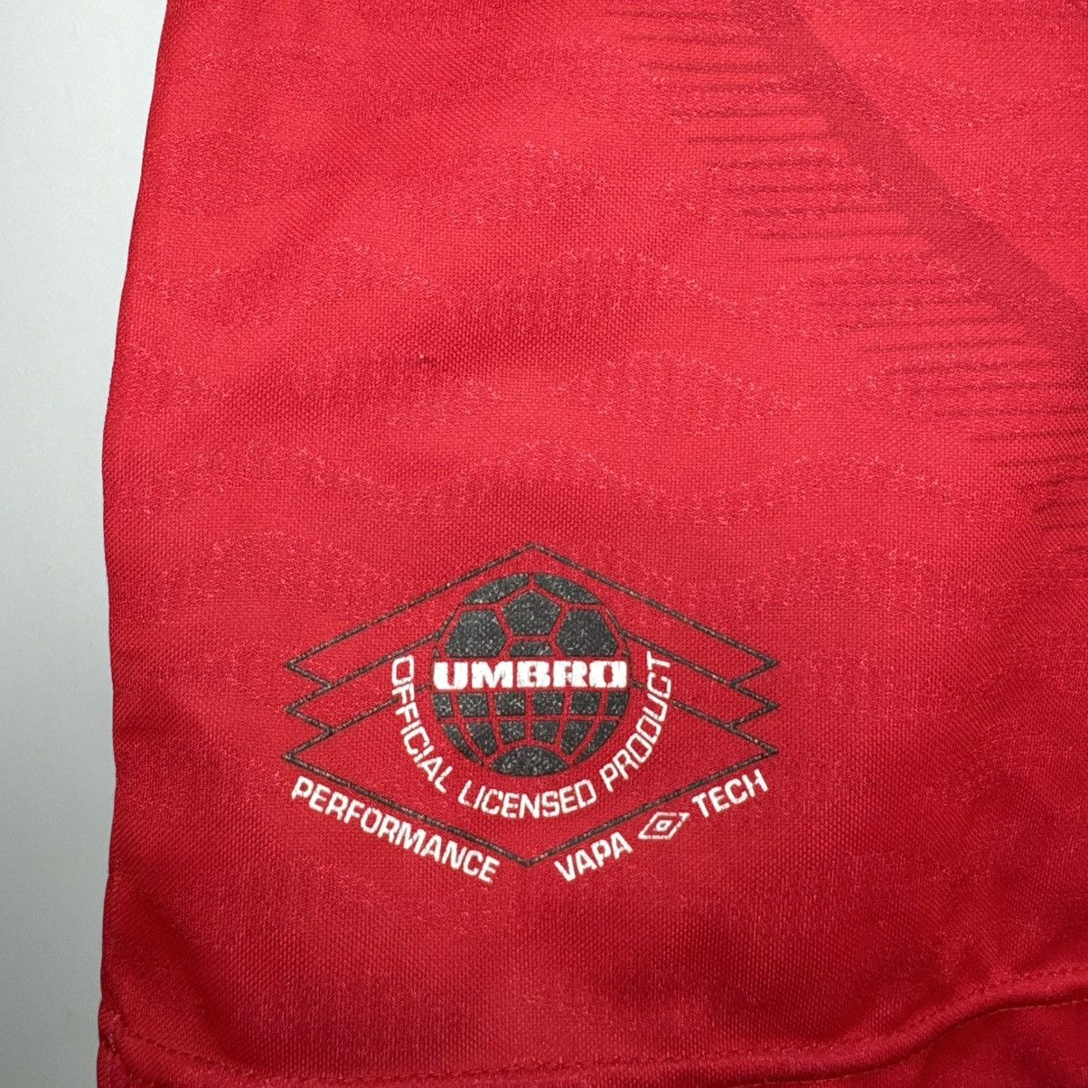 Umbro URAWA RED DIAMONDS 1996/98 HOME FOOTBALL SHIRT SOCCER JERSEY Size US M / EU 48-50 / 2 - 8 Thumbnail
