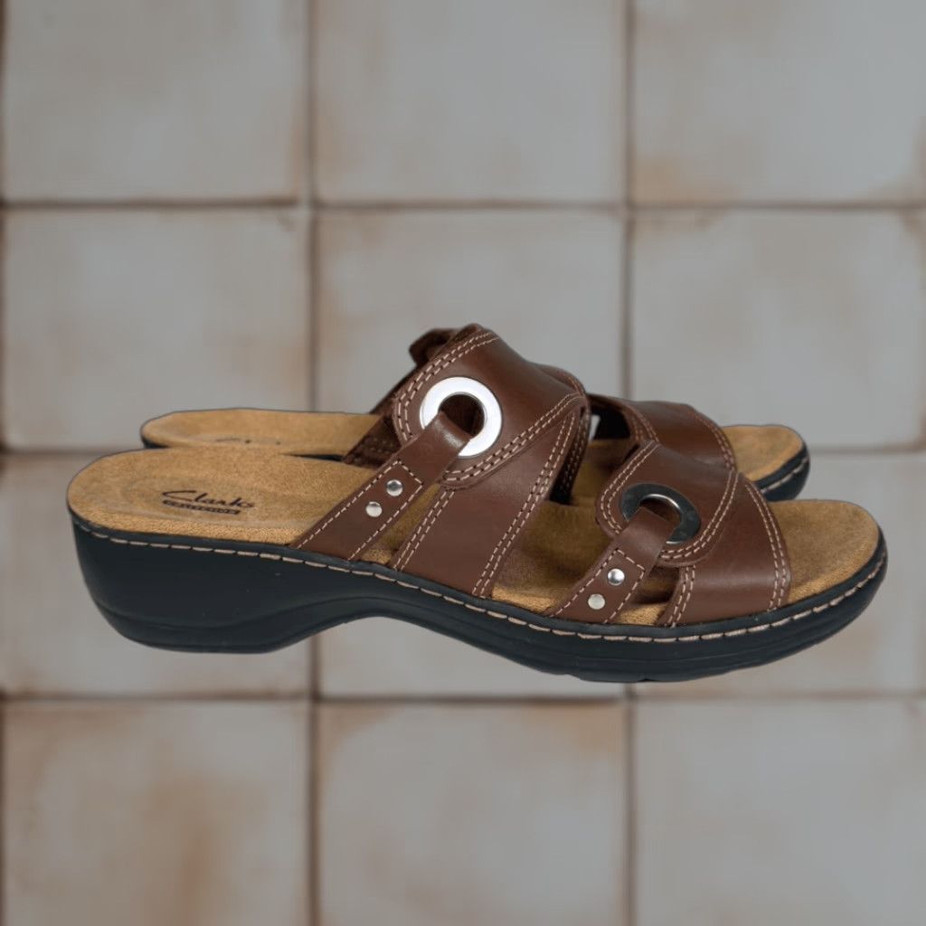 Vintage Clarks Collection Women's Sandals Open Toe Leather Brown 11M Slides Slip-On Shoes Shoes Ladies Mens? Size US 11 / IT 41 - 1 Thumbnail