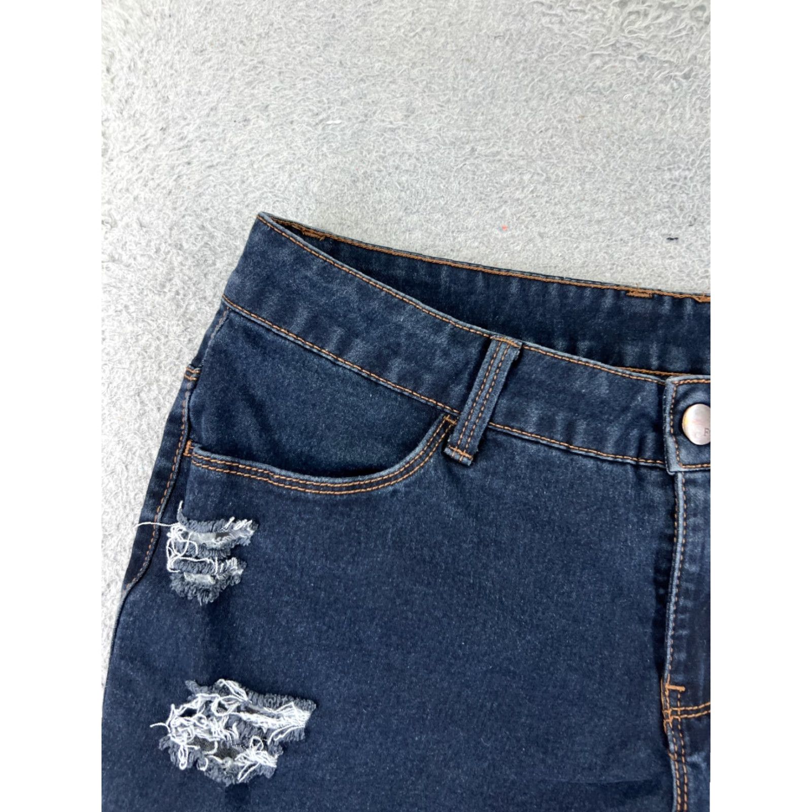 Denime FABRIZIO GIANNI Shorts Womens 31 Blue Denim Distressed Cut-Off Mid 31x5 Jeans 5 in Inseam Vintage No Casual Cotton Blend Zip Pockets Size 24" / US 00 / IT 34 - 4 Thumbnail