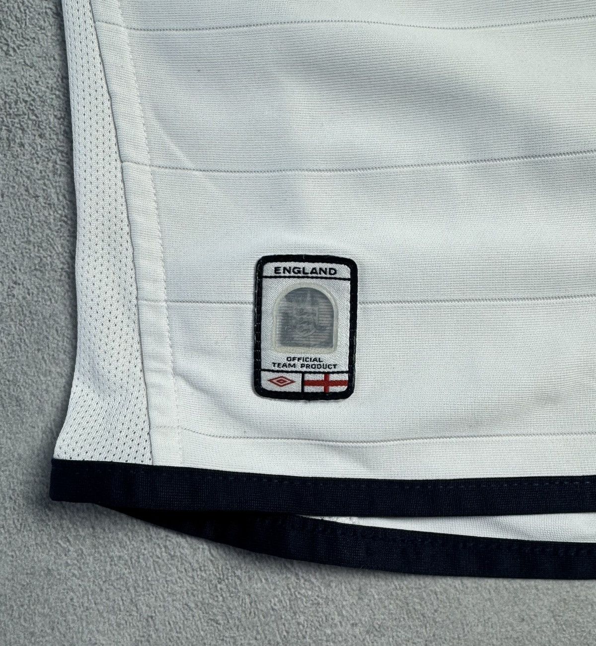 Umbro England 2003 2005 Home Shirt Jersey Reversible Umbro Size US L / EU 52-54 / 3 - 7 Thumbnail