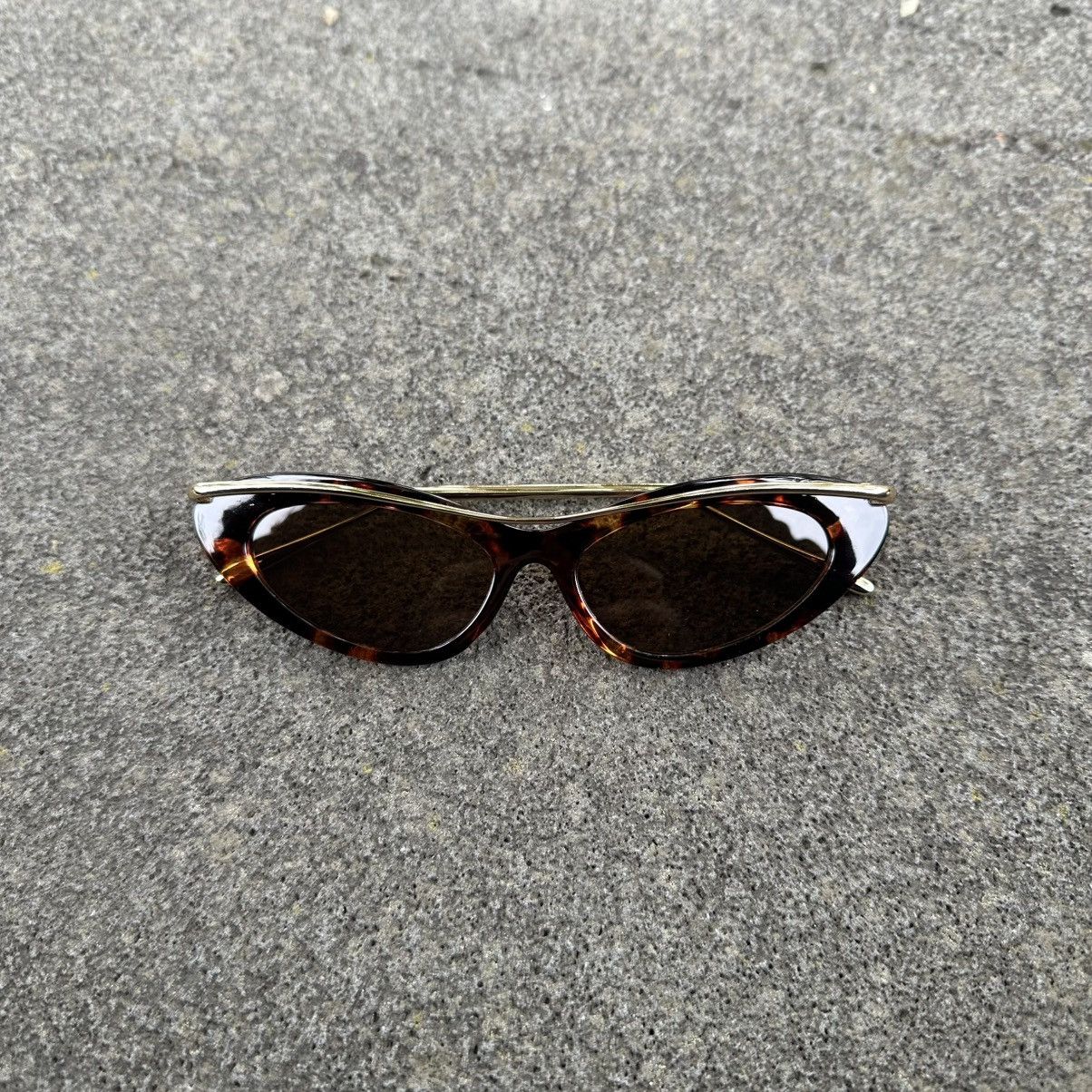 Other Y2K Unisex Sunglasses Retro Fashion Shades KD89286-03 Size ONE SIZE - 1 Thumbnail