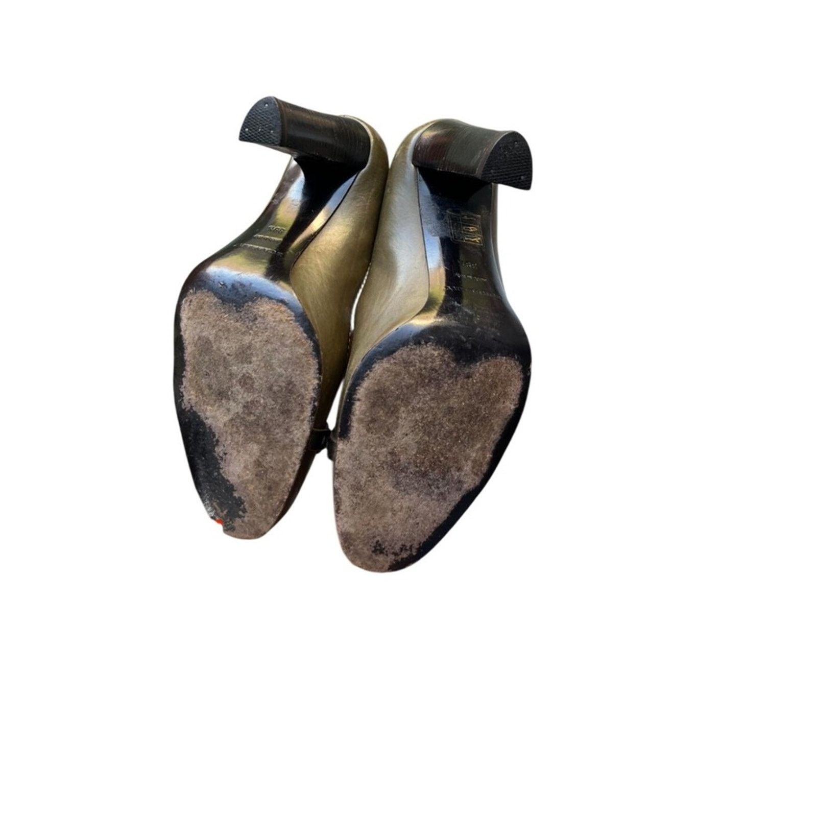 Burberry BURBERRY Pumps Women Designer Heels Gold Buckle Size US 8.5 / IT 38.5 - 3 Thumbnail