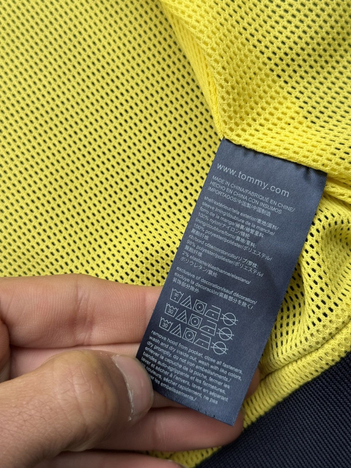 Tommy Hilfiger 90s Lightweight Colorblocked Sailing Jacket Size US M / EU 48-50 / 2 - 10 Thumbnail