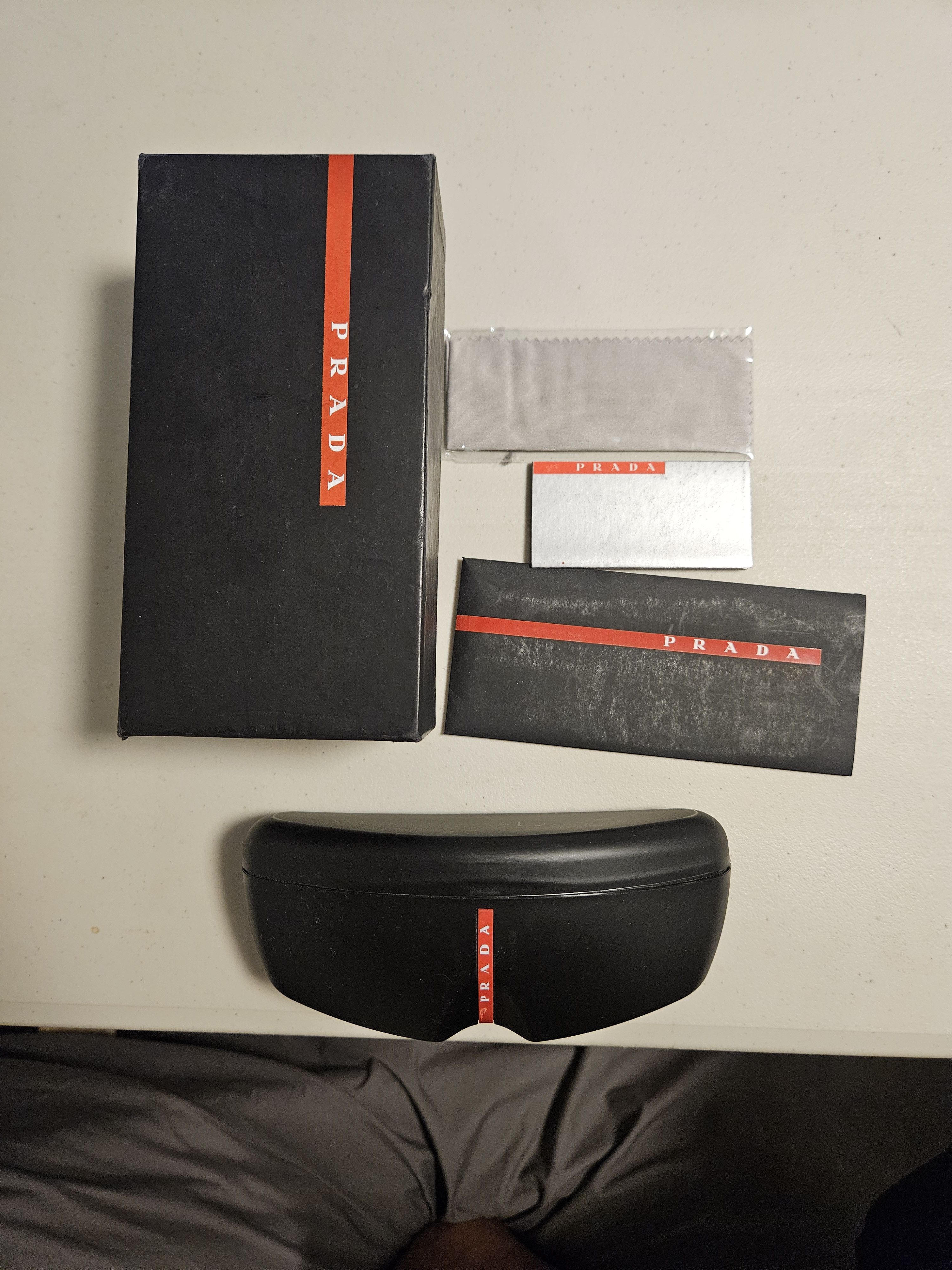 Prada (CLOSET CLEAN OUT) PRADA Black Square Sunglasses Size ONE SIZE - 3 Thumbnail