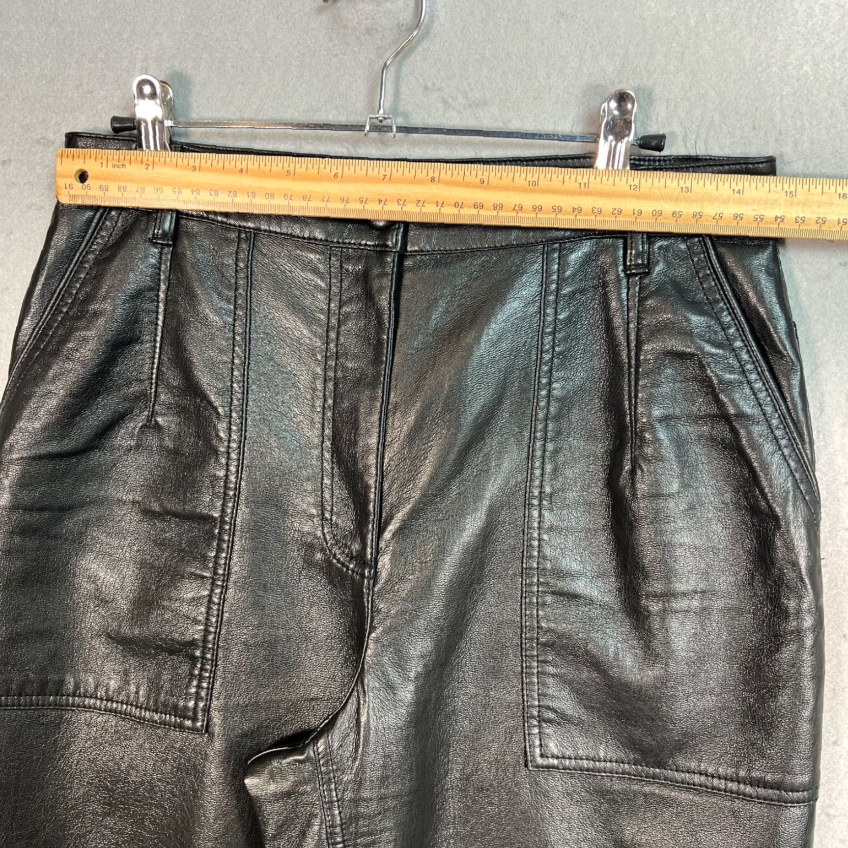 Vintage Wilfred Womens Black High-Waisted Faux Leather Tapered Leg Pants 8 Size 30" / US 8 / IT 44 - 5 Thumbnail
