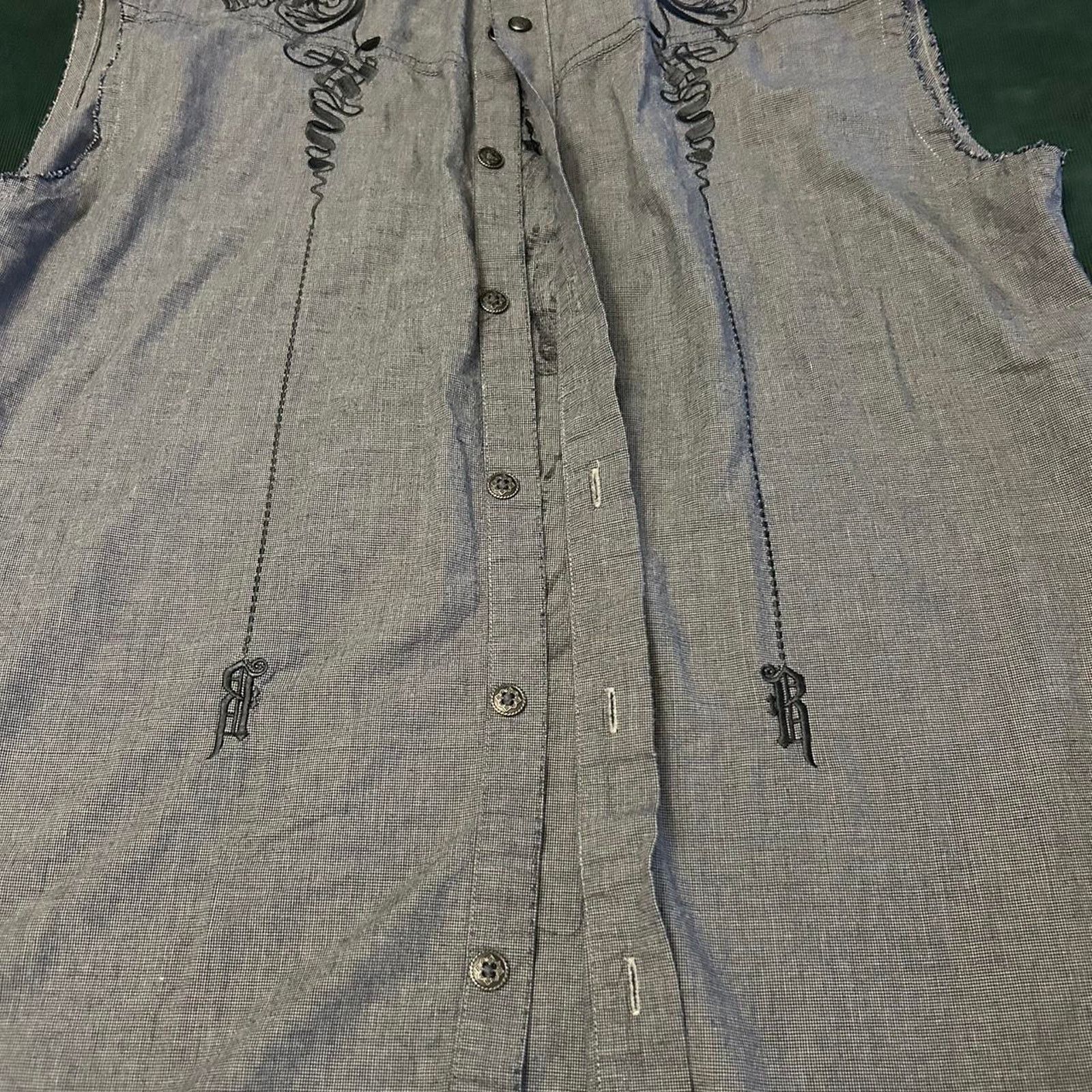 Roar Sleeveless roar button up Size US L / EU 52-54 / 3 - 2 Thumbnail