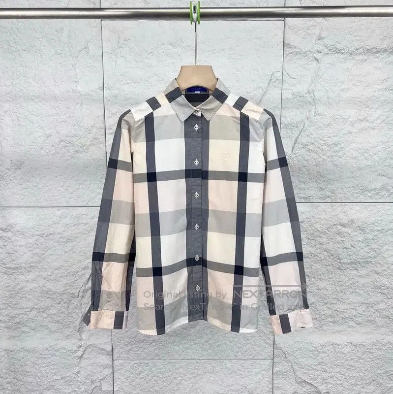 Burberry Burberry Khaki Cotton Men's Long Sleeve Shirt. Size US M / EU 48-50 / 2 - 1 Thumbnail