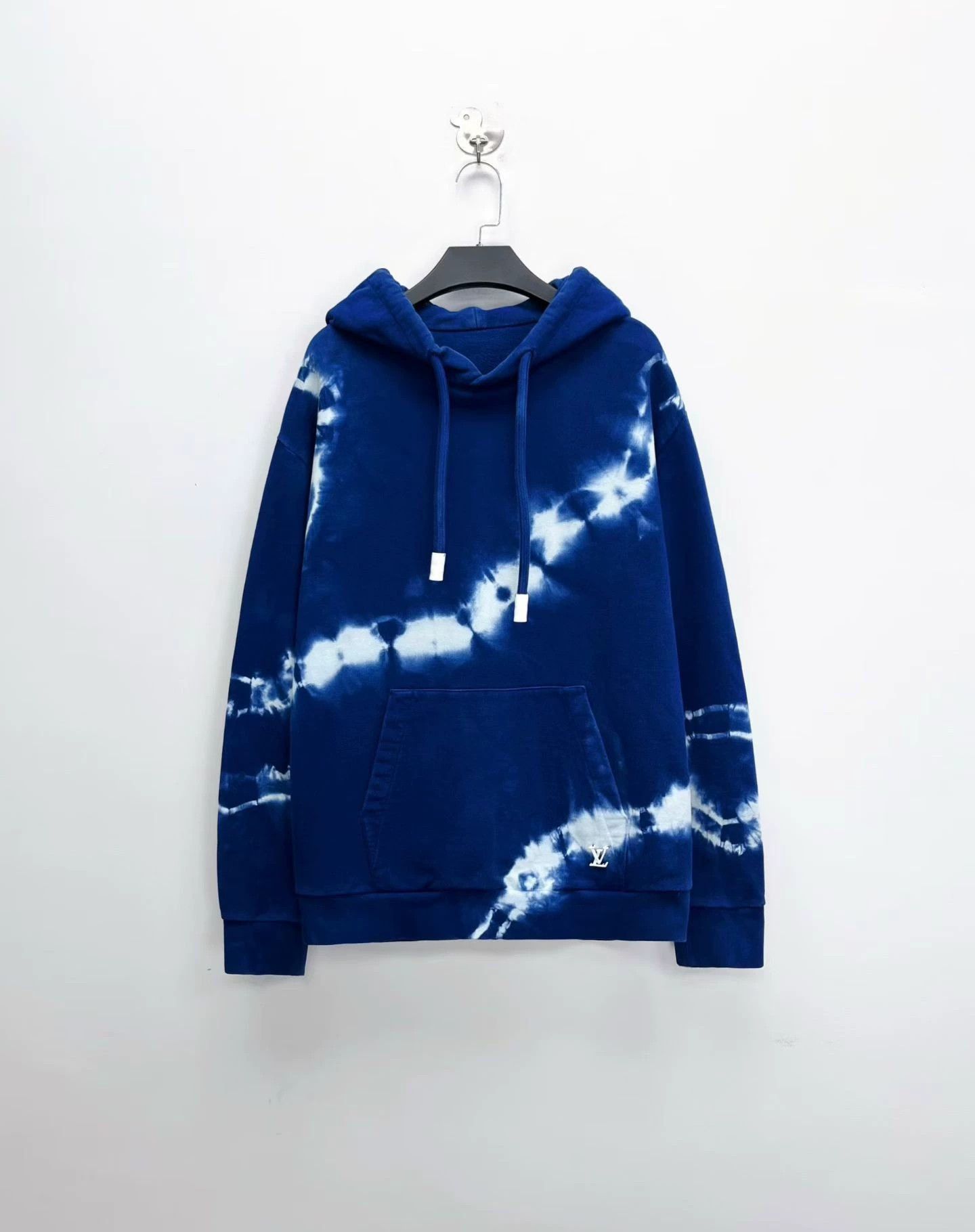 Louis Vuitton [Louis Vuitton] Blue Tie-Dye Lightning Bolt Hoodie Size L / US 10 / IT 46 - 1 Thumbnail