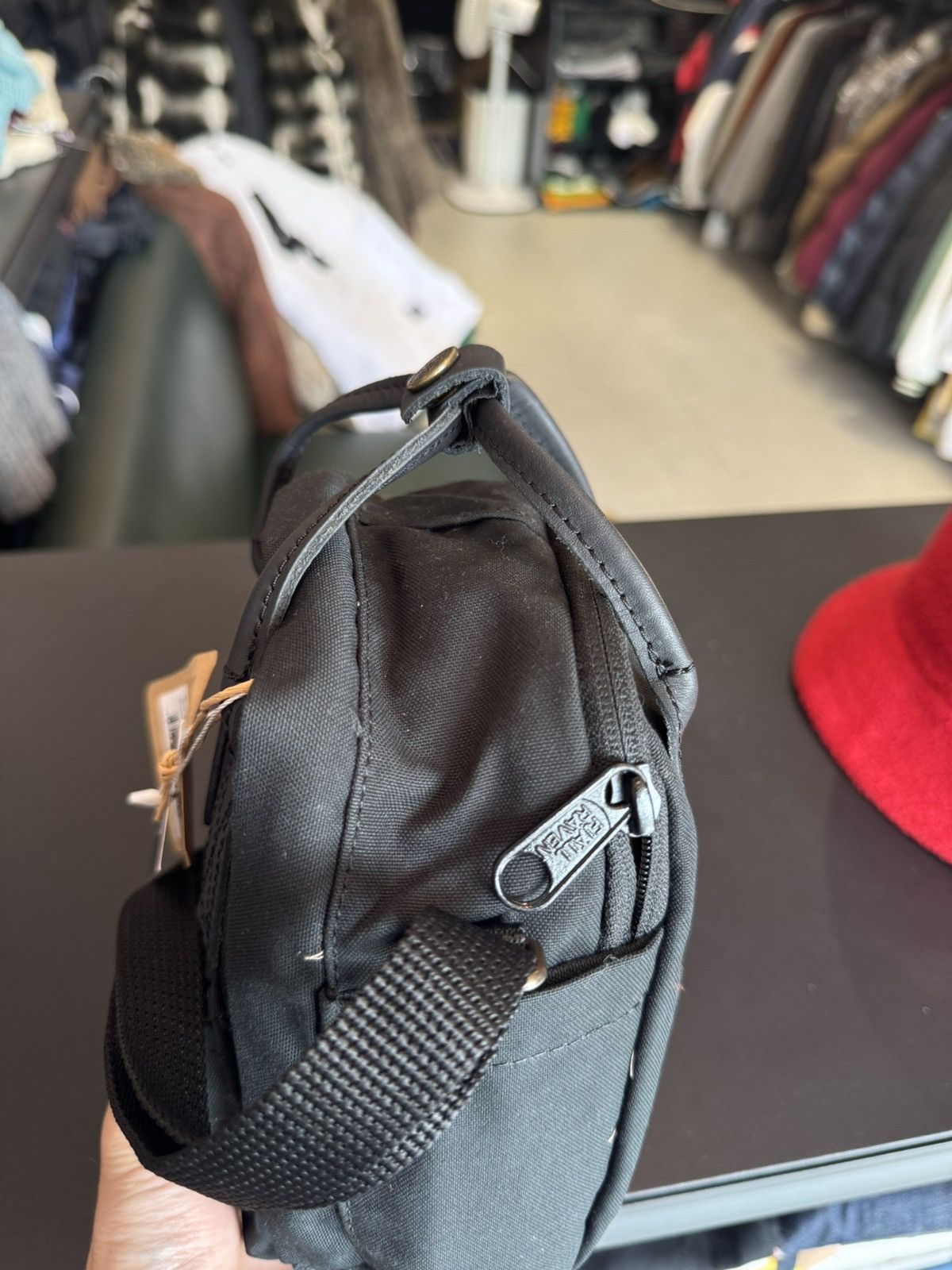 Fjallraven Kånken No. 2 Black Sling - Brand New Size ONE SIZE - 3 Thumbnail