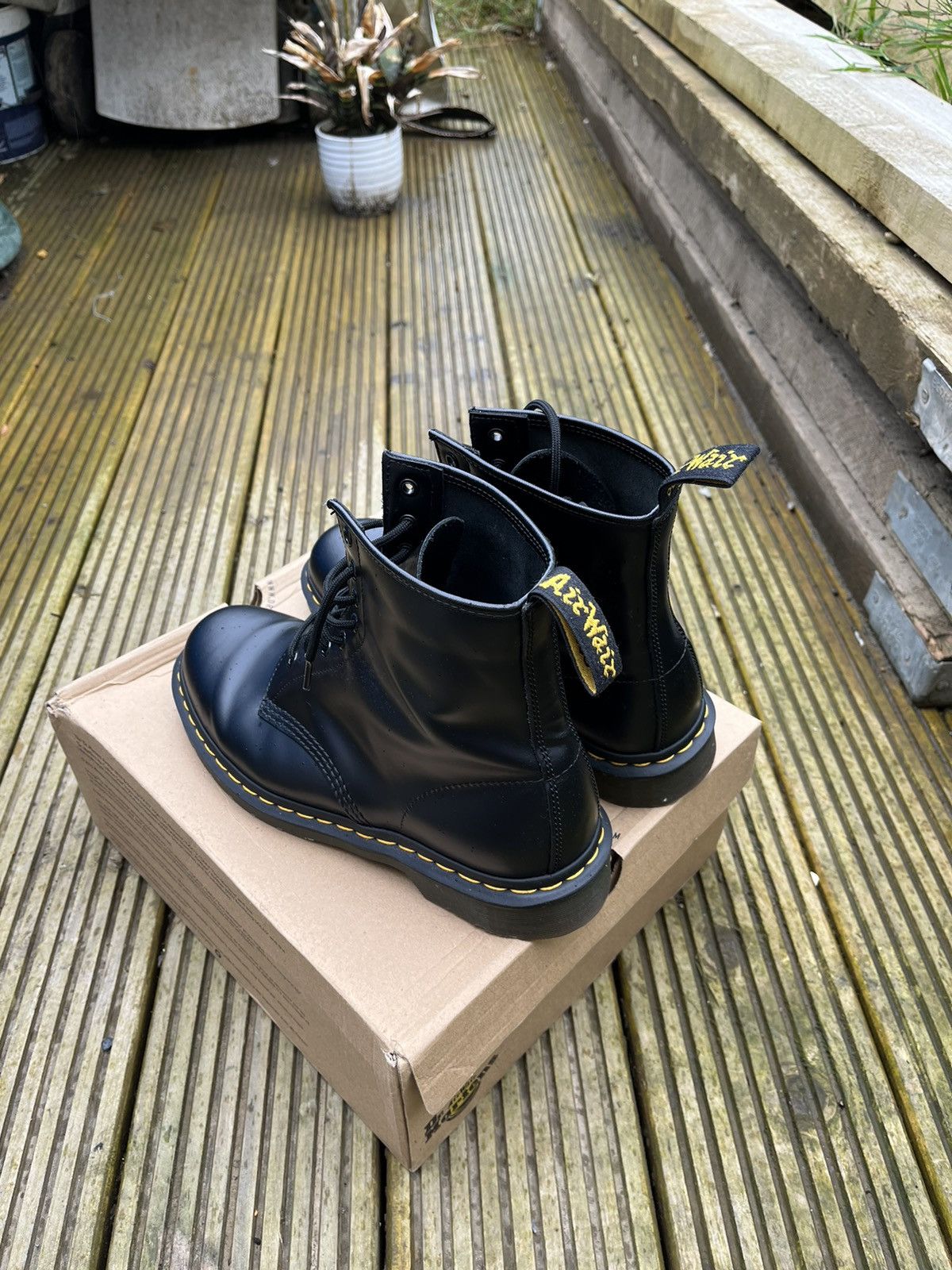 Dr. Martens Dr. Martens Boots Size US 10.5 / EU 43-44 - 2 Thumbnail