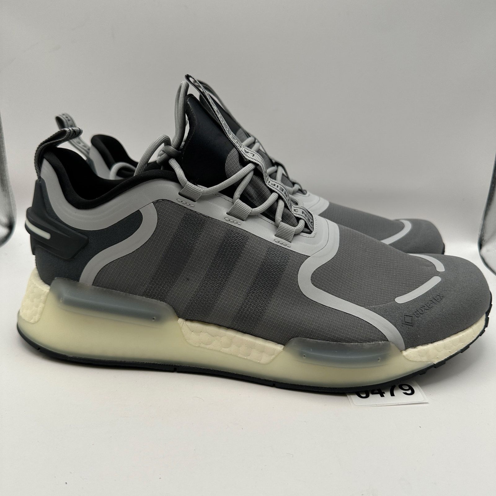 Adidas ADIDAS Men's 11 NMD GORE-TEX V3 Laced Up Casual IF7982 Size US 11 / EU 44 - 2 Thumbnail