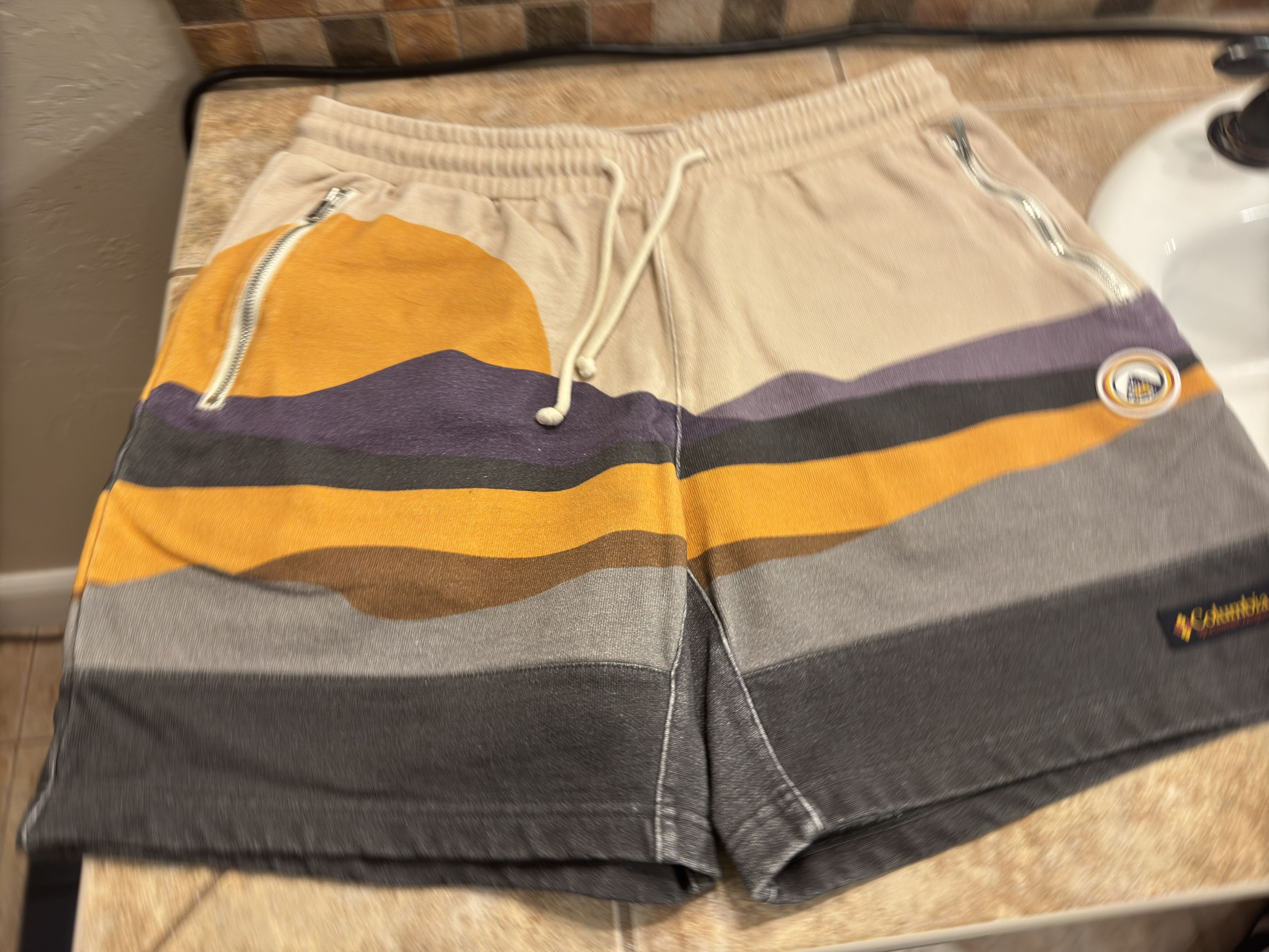 Kith Kith fleece Curtis short medium | Grailed Kith Kith fleece Curtis short medium | Grailed