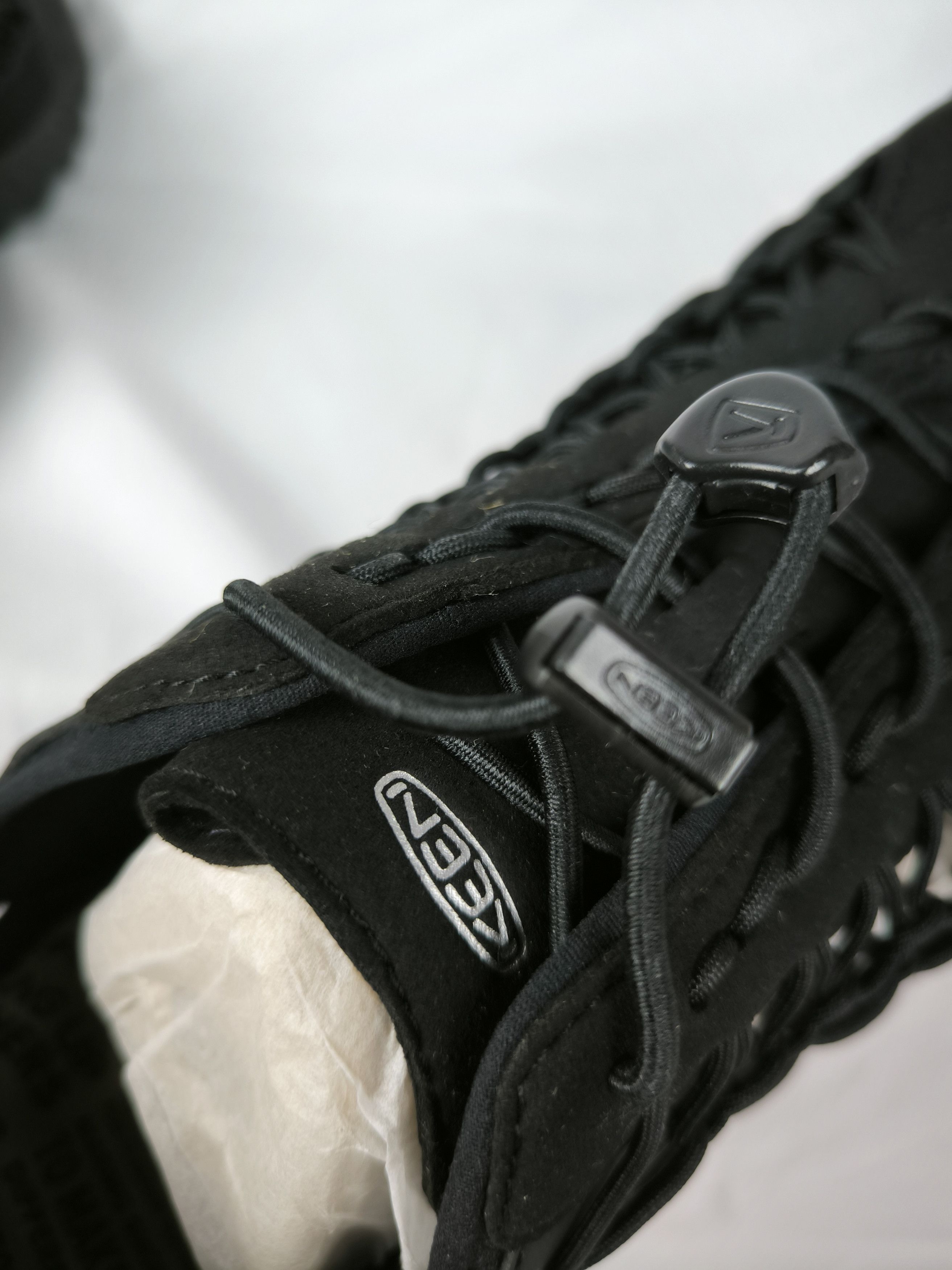 KEEN Uneek NXIS Size US 10 / EU 43 - 22 Thumbnail