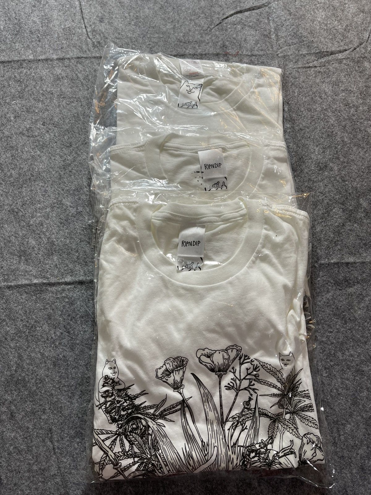 RIPNDIP 18 NERM Paradise UV T Shirt Size US S / EU 44-46 / 1 - 2 Thumbnail