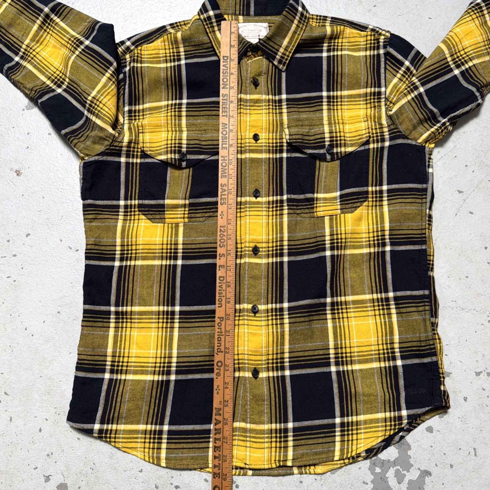 Filson Filson Lightweight Alaskan Guide Flannel Plaid Work Camp Hunting Fishing Shirt M Unisex Adults Multicolor Long Sleeve Button-Up Size US M / EU 48-50 / 2 - 3 Thumbnail