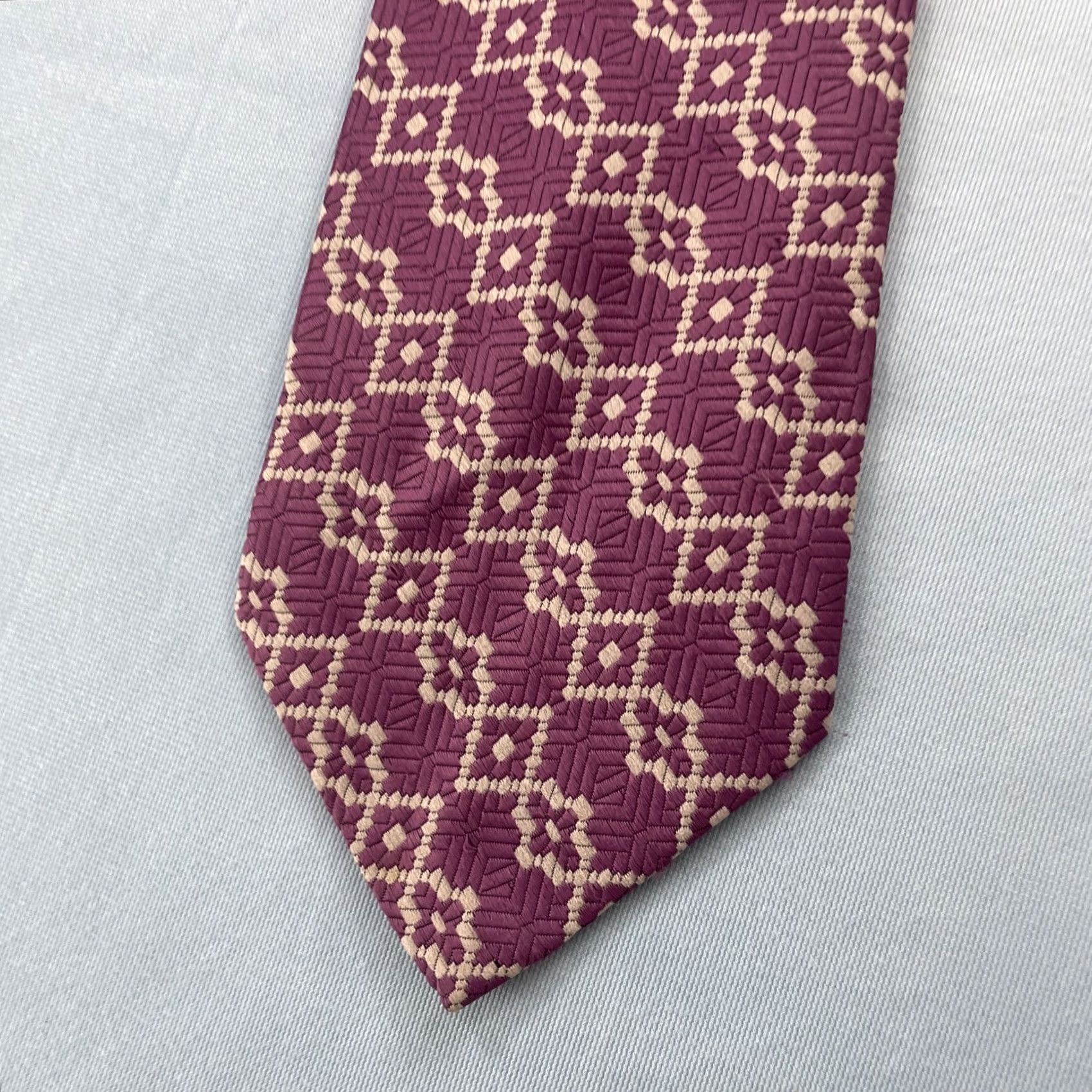 Vintage Vtg 1970s Extra Wide 4.5" Kipper Tie Woven Purple Lilac White Geometric 4.5x58 Capsule Necktie Mens Tie Size ONE SIZE - 4 Thumbnail