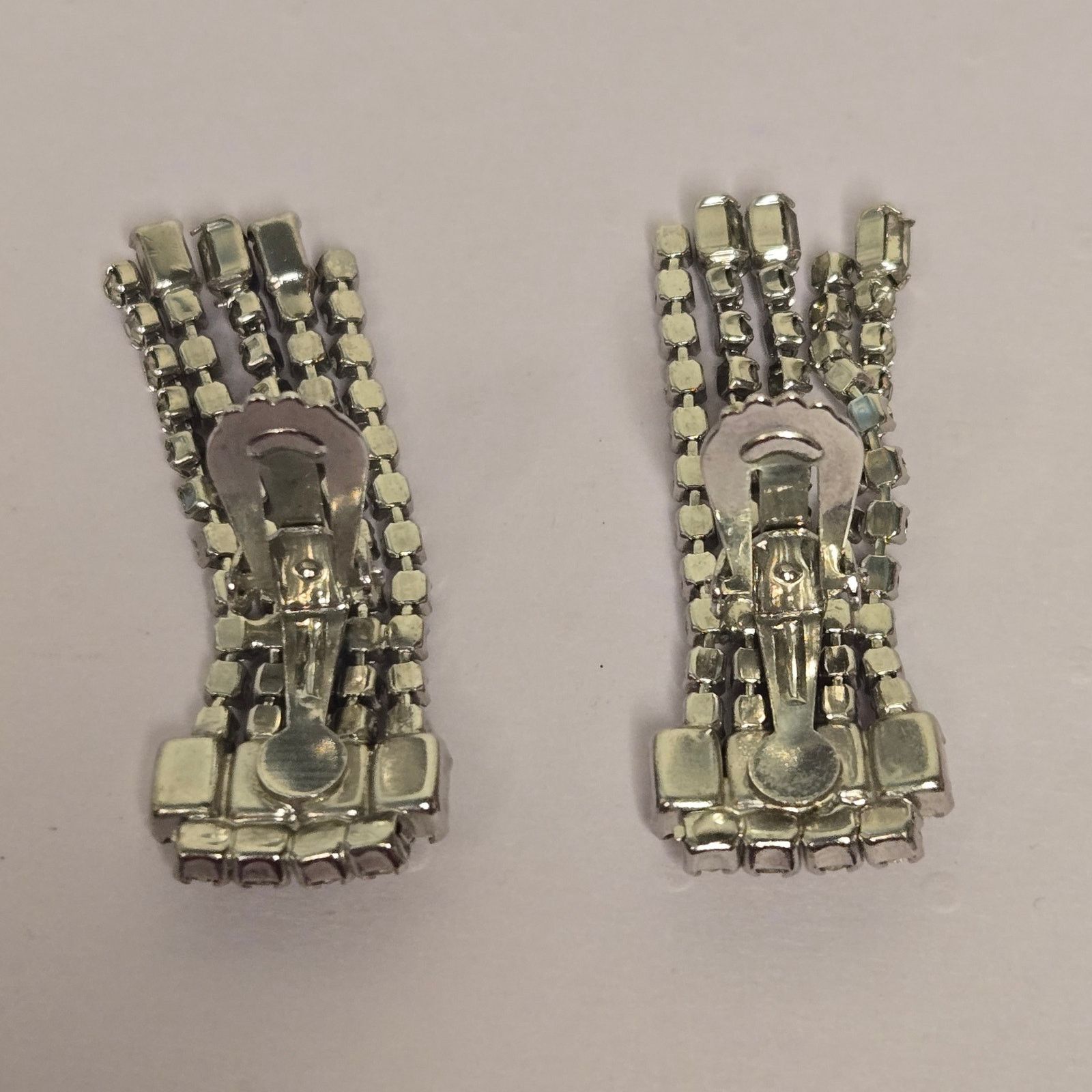 Vintage Vintage Clear Rhinestone Waterfall Clip On Earrings Size ONE SIZE - 4 Thumbnail