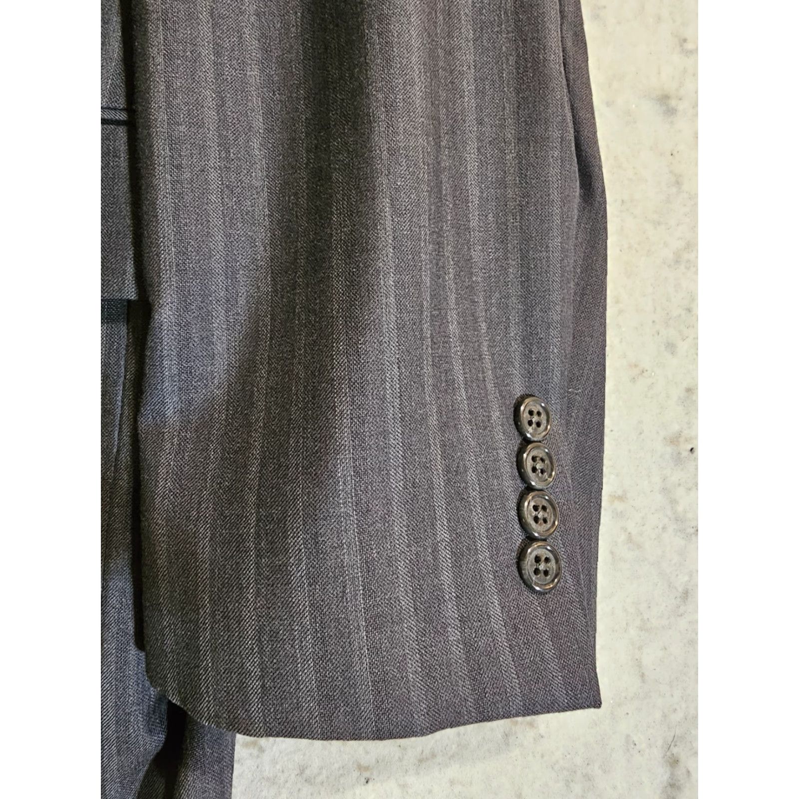 Jos. A. Bank Jos A Bank 2pc Suit Signature Collection Silk Wool Charcoal Striped 43R 34x30 Mens Size 46R - 7 Thumbnail