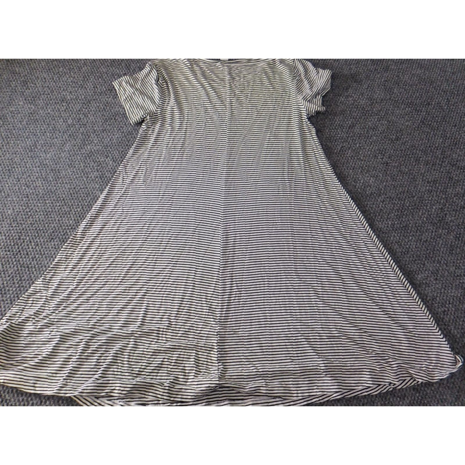 Old Navy Old Navy Womens Dress Medium Gray Striped A-Line Stretch Raglan Sleeve Crew Neck Pencil Dress Short Colorful Short Size M / US 6-8 / IT 42-44 - 7 Thumbnail