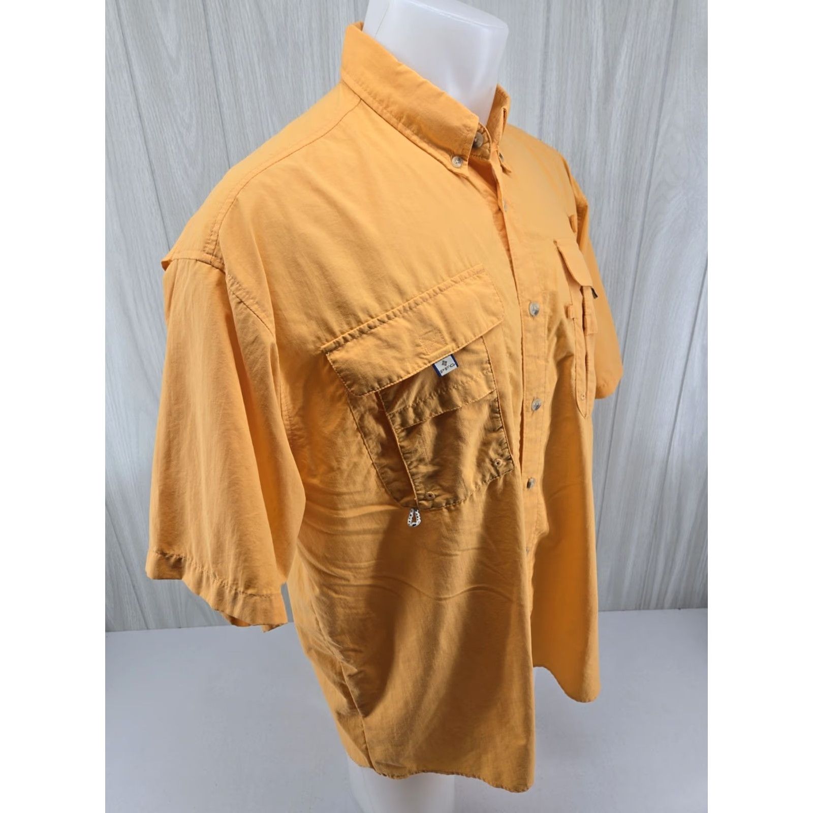 Vintage VINTAGE Columbia PFG Omni-Shade Orange Button-Down Shirt Large Men Short Sleeve Collared Button-Up Shirt Size US L / EU 52-54 / 3 - 7 Thumbnail